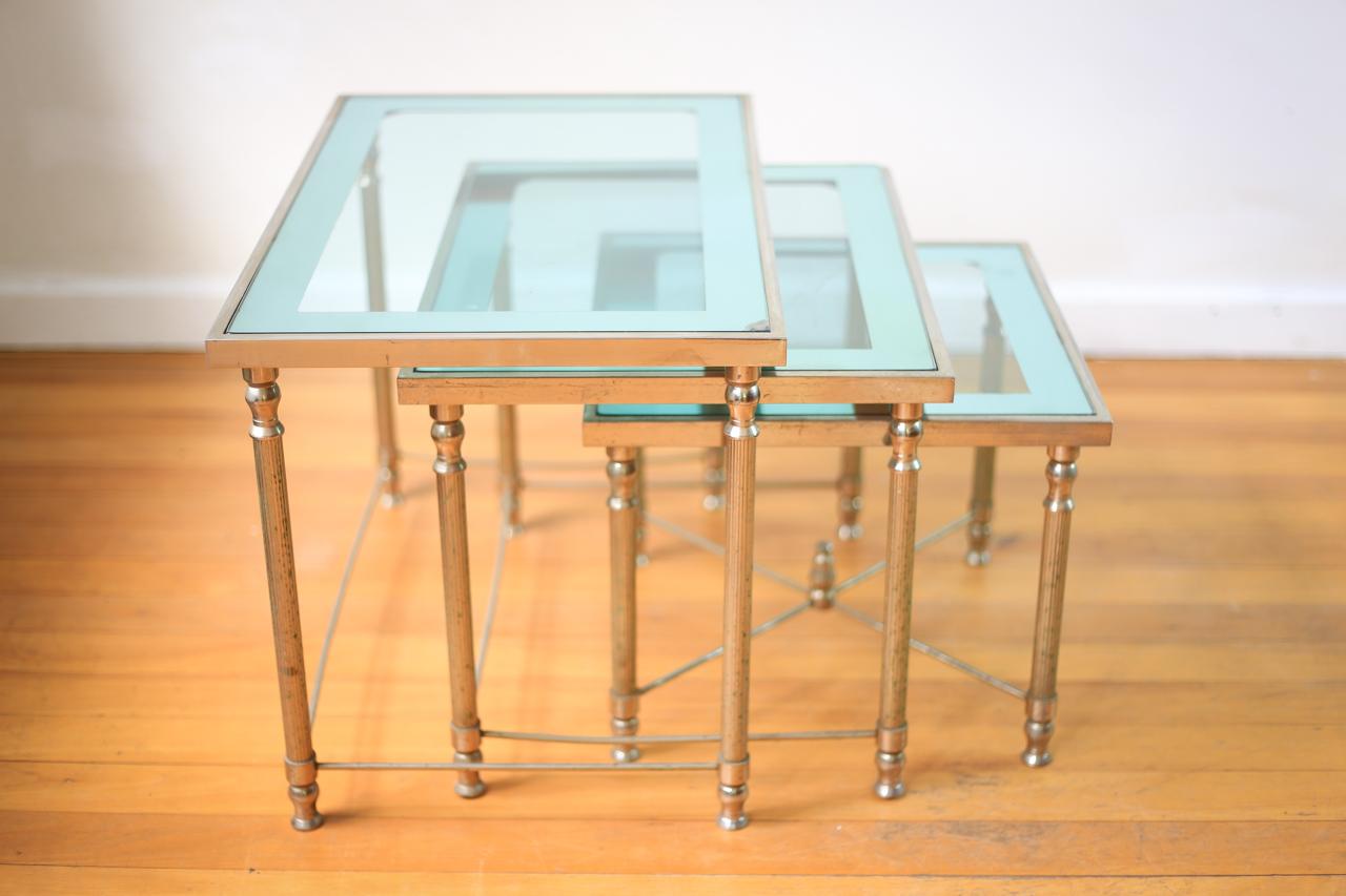 Mid-20th Century Hollywood Regency Brass and Mirrored Glass Nest of Tables Maison Jansen Style For Sale