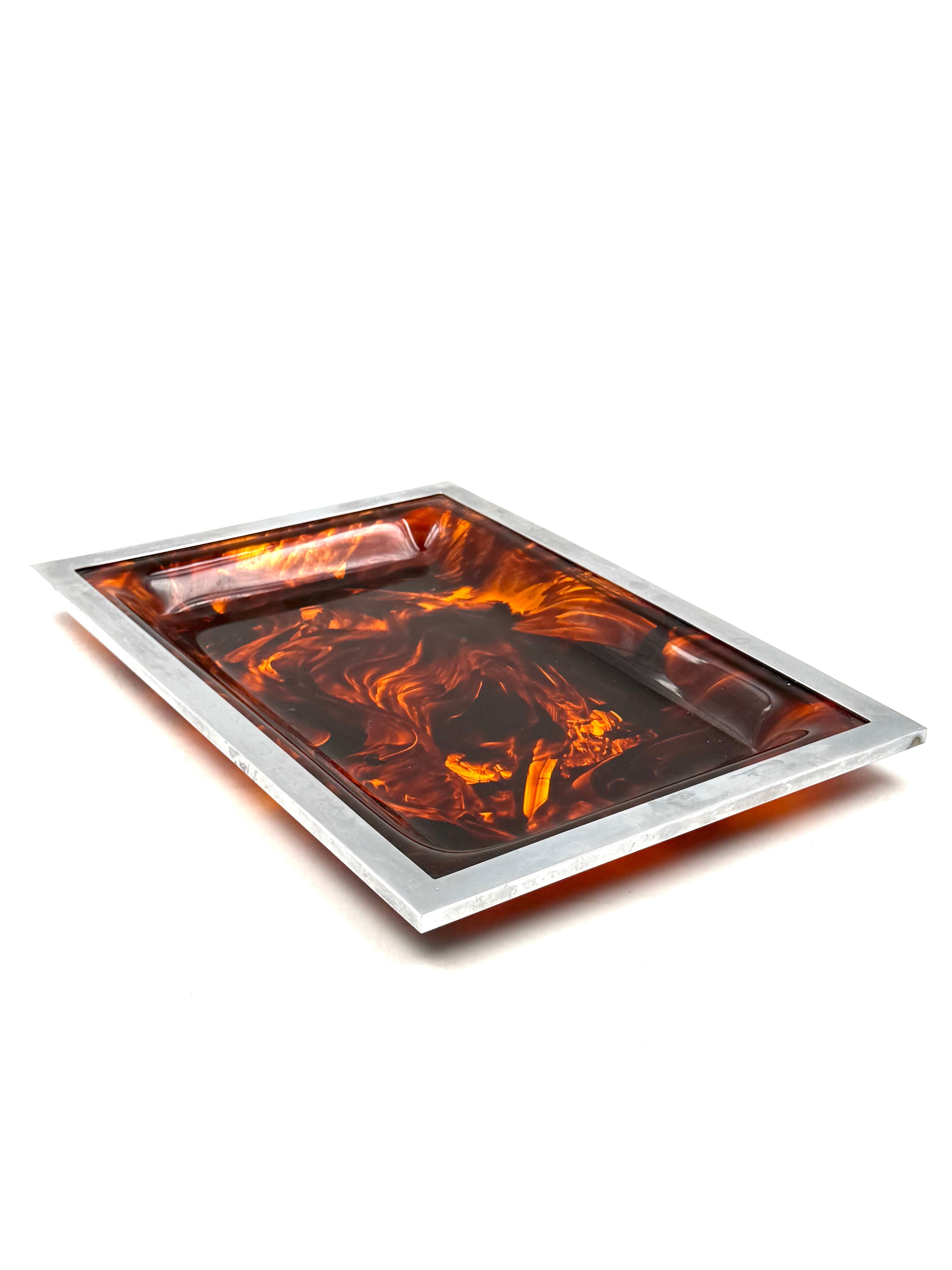 Hollywood-Regency-Tablett aus Messing und Schildpatt-Lucit, Italien 1970er Jahre im Angebot 4