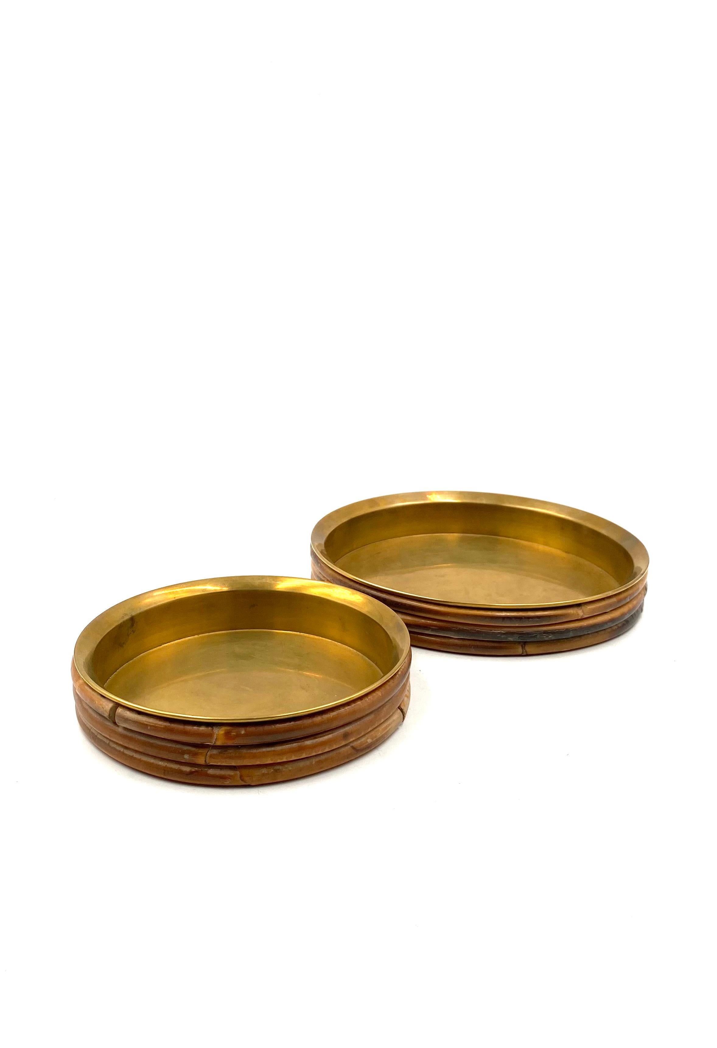 Hollywood regency brass and wicker set of 2 vide poche, Italy ca. 1970 For Sale 7