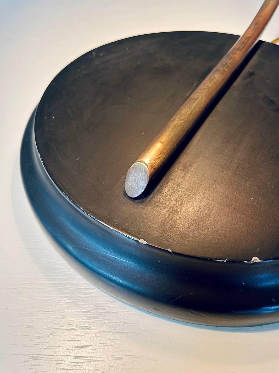 Hollywood Regency Brass Arch Table Lamp w/ Authentic Seashell Shades For Sale 5