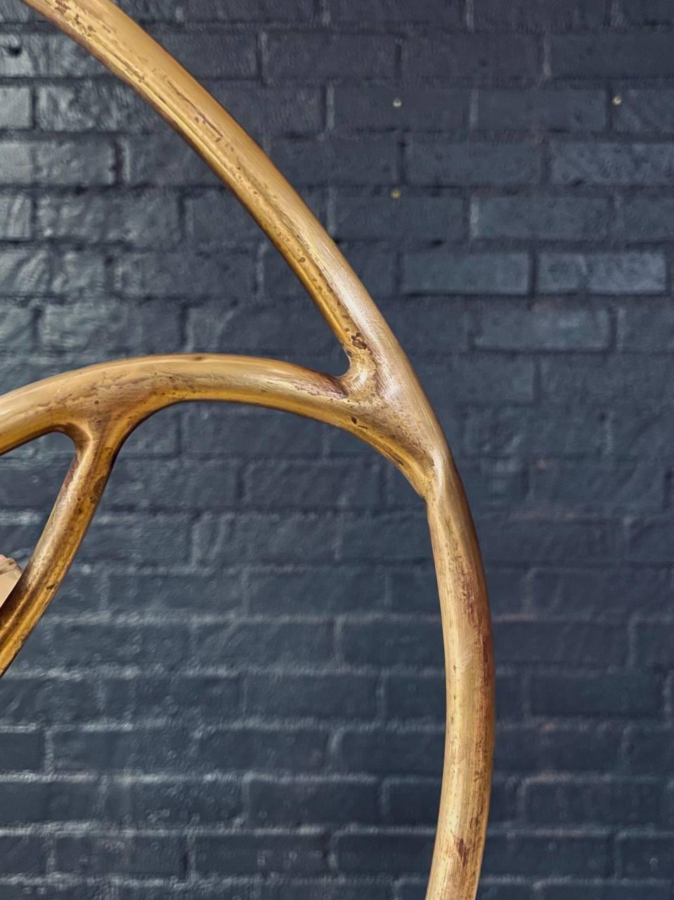 Hollywood Regency Brass Arch Table Lamp w/ Authentic Seashell Shades For Sale 3