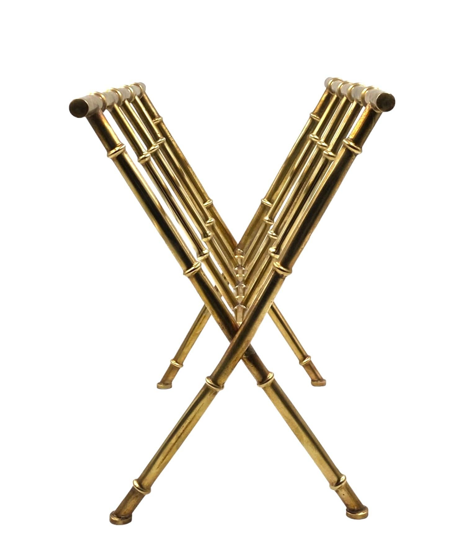 French Hollywood regency Brass bamboo magazine rack, Maison Bagues France, 1970s For Sale