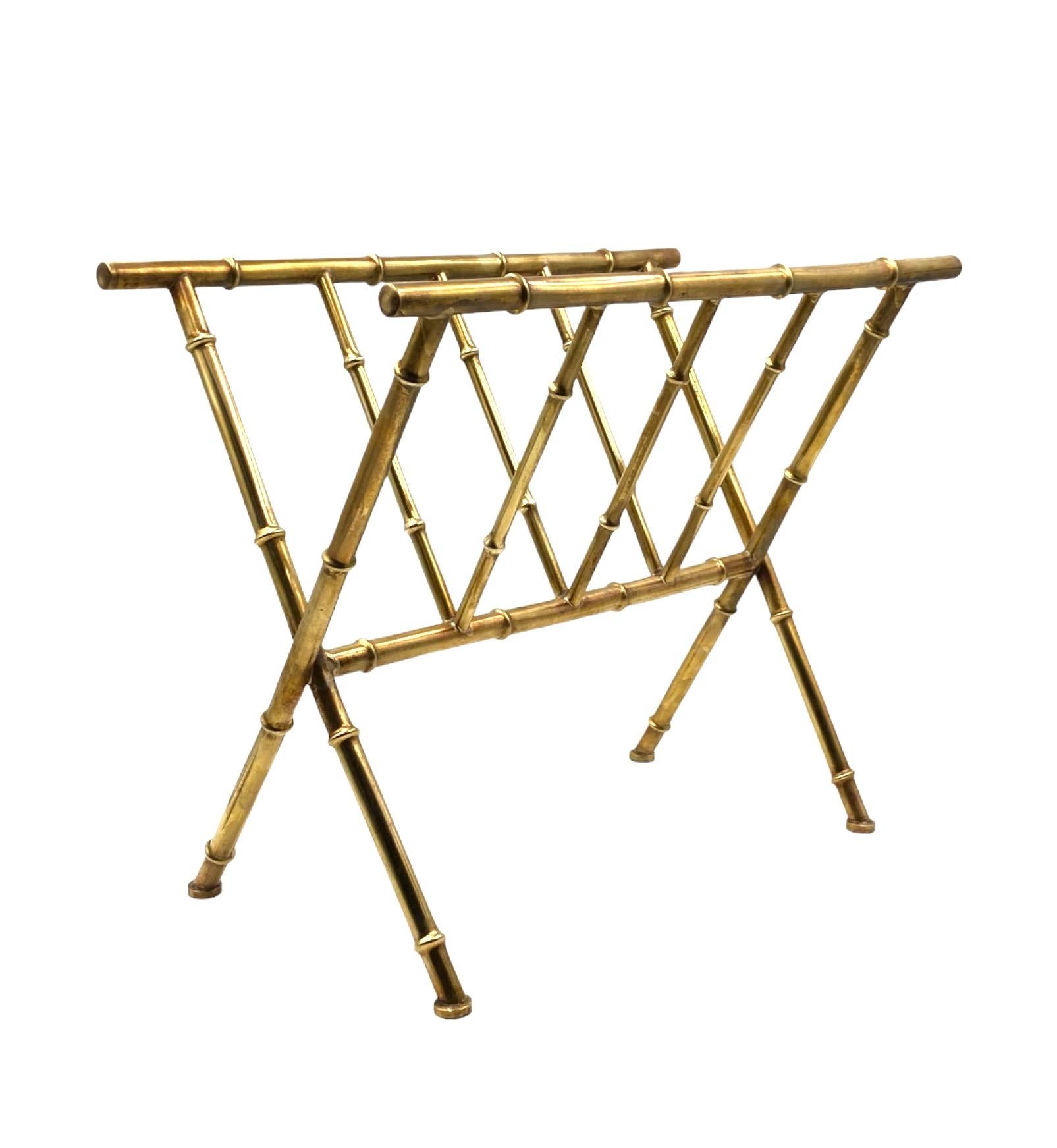 Hollywood regency Brass bamboo magazine rack, Maison Bagues France, 1970s In Excellent Condition For Sale In Firenze, IT