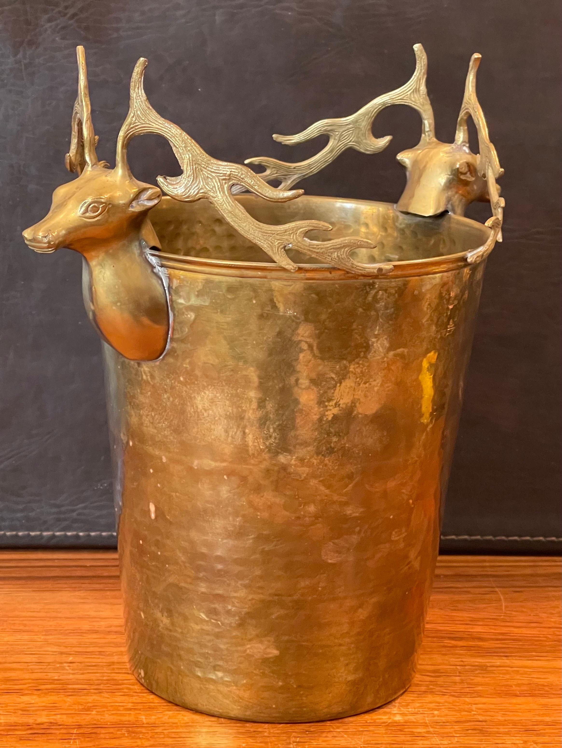 Hollywood Regency Brass Buck / Deer Ice Bucket In Good Condition In San Diego, CA