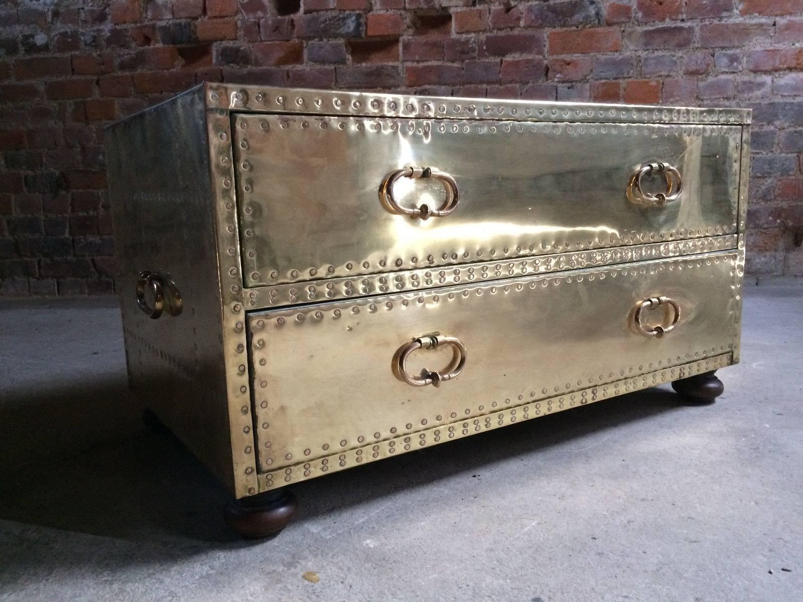 elton john chest