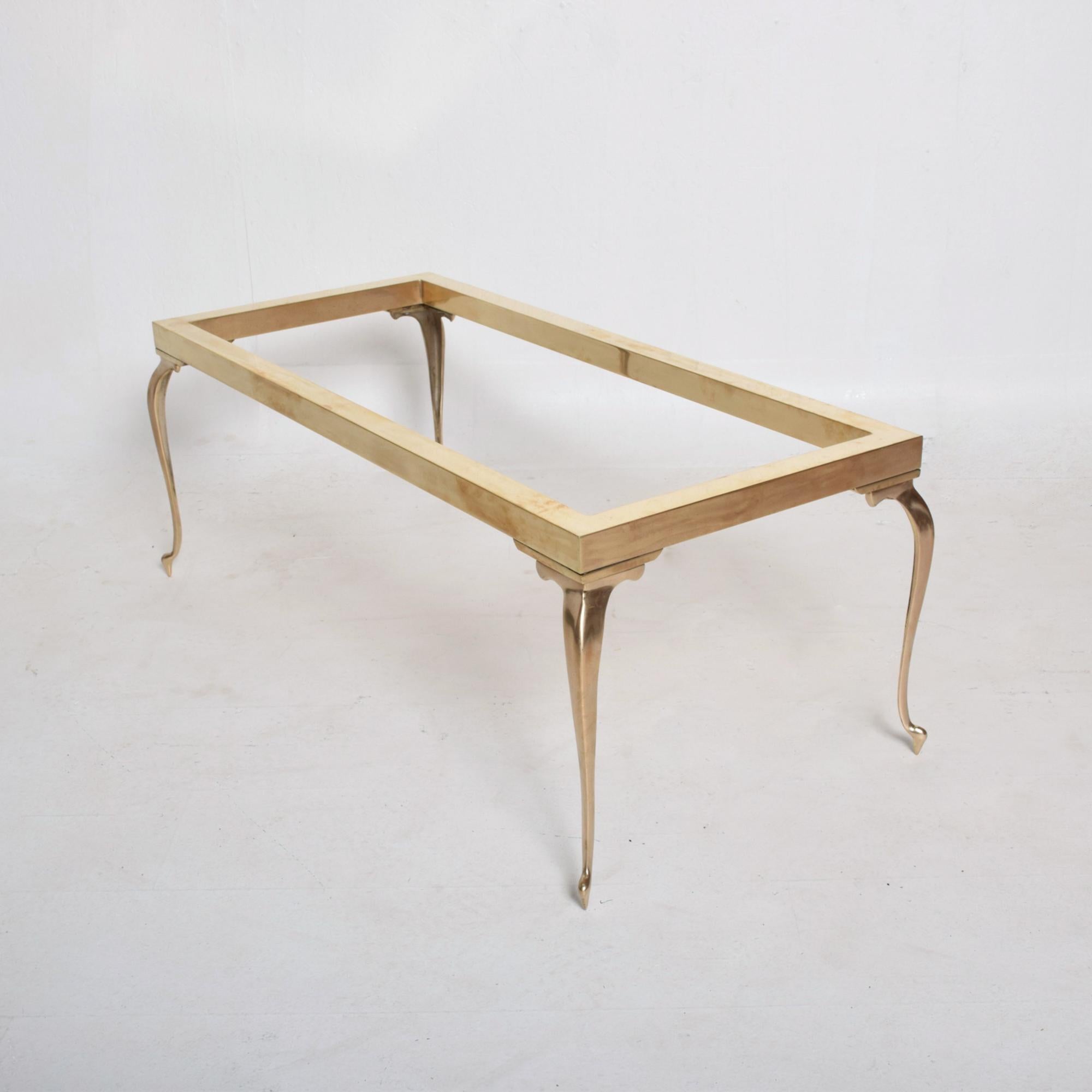 American Modern Regency Brass Coffee Table with Cabriole Legs Style of Mastercraft 1970s