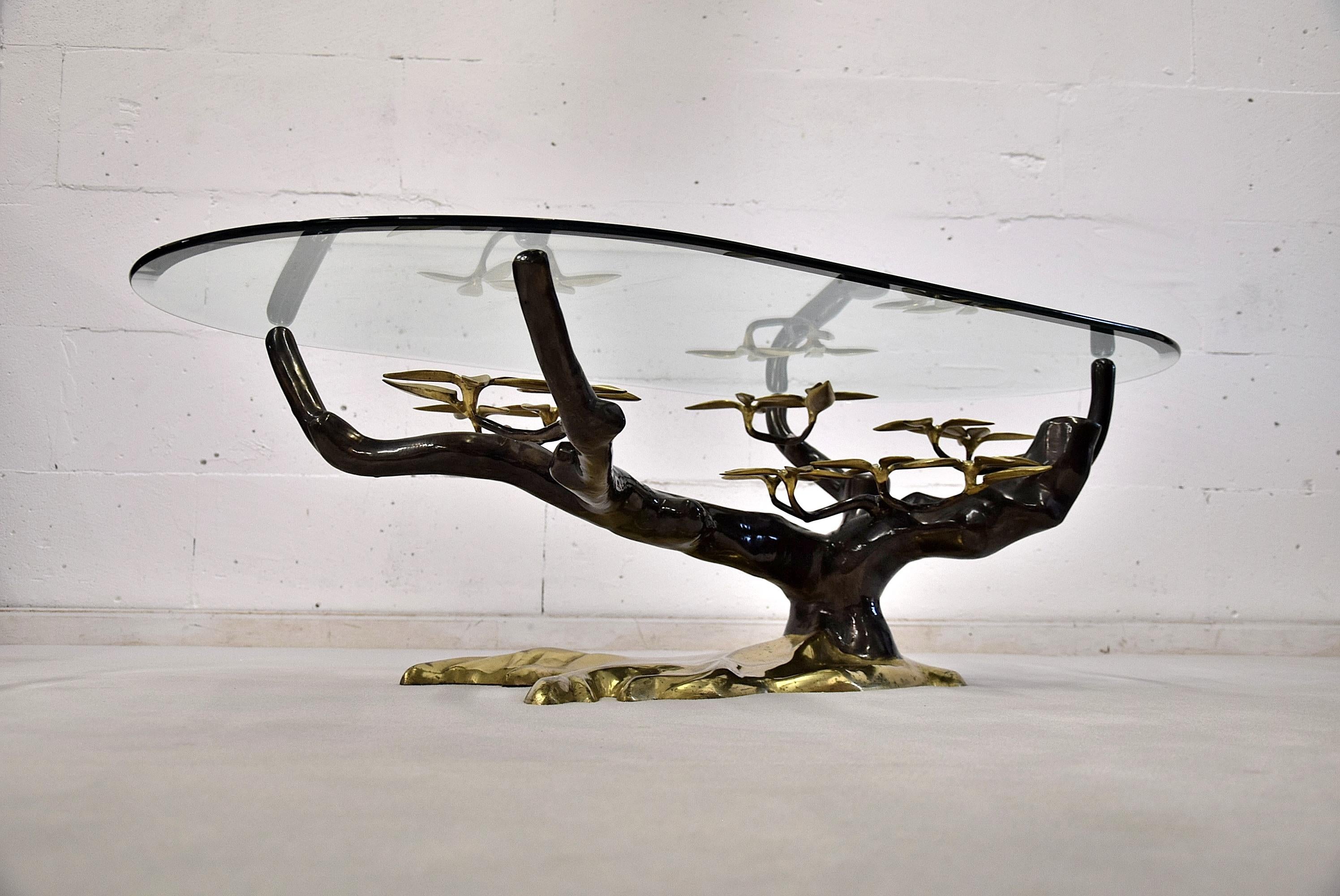 Hollywood Regency Brass Coffee Table For Sale 5