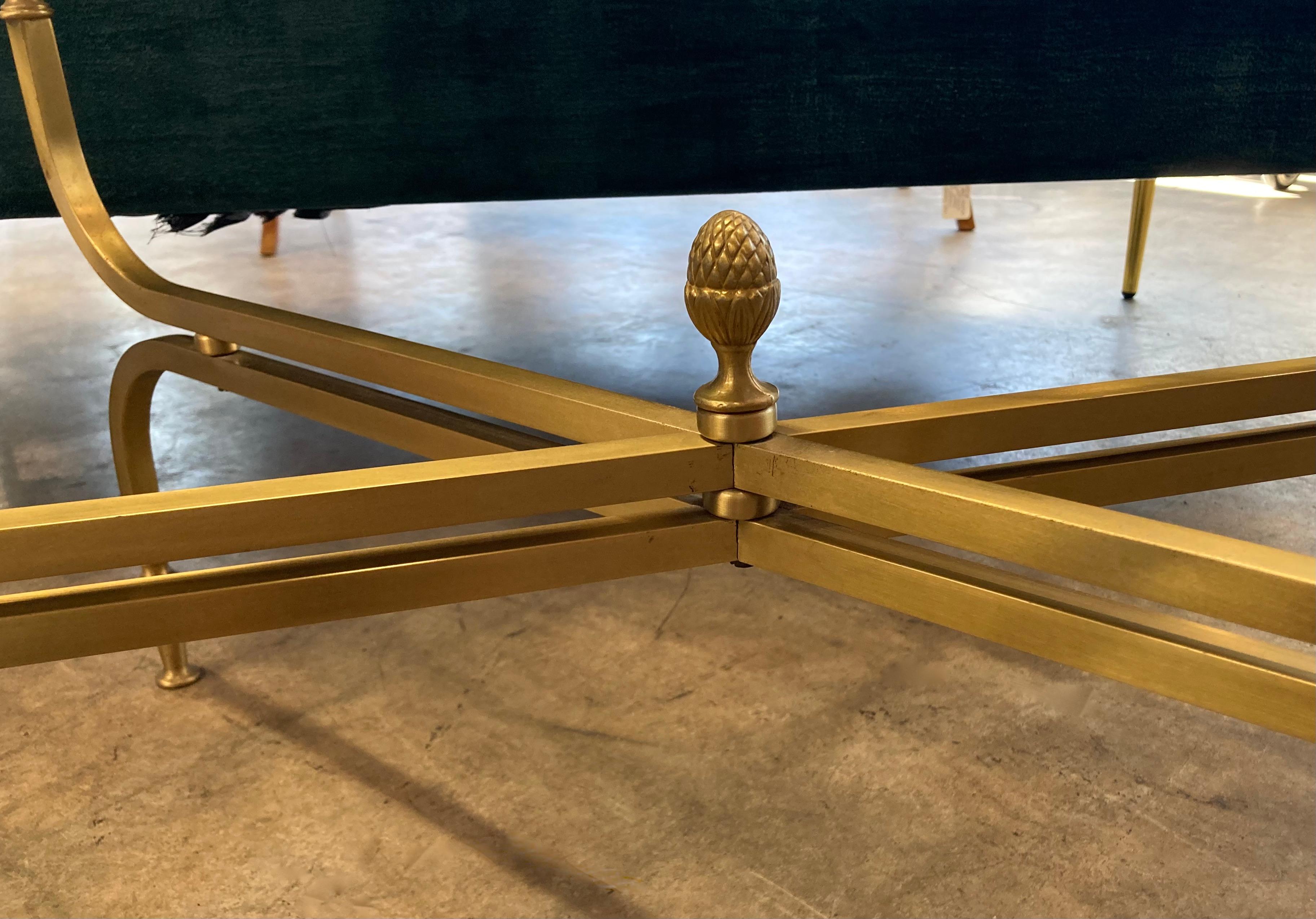Milieu du XXe siècle Table console en laiton Hollywood Regency en vente