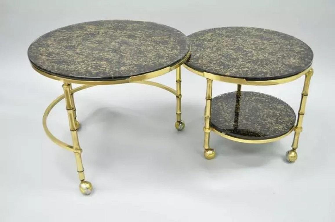 Inconnu Table basse d'appoint ronde en laiton et verre imitation bambou Hollywood Regency en vente