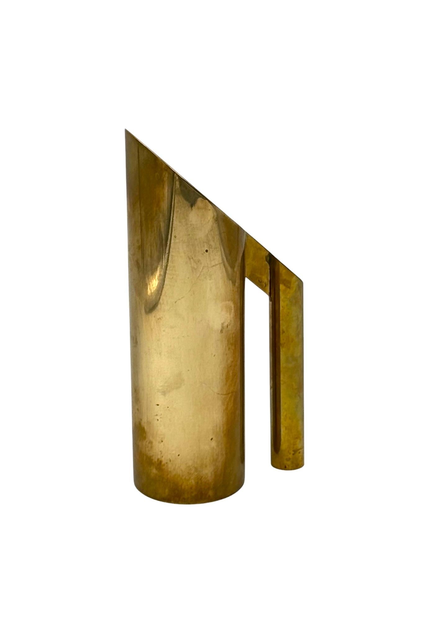 Pichet / vase en laiton de style régence hollywoodienne, Kaleb Italie 1970 en vente 7
