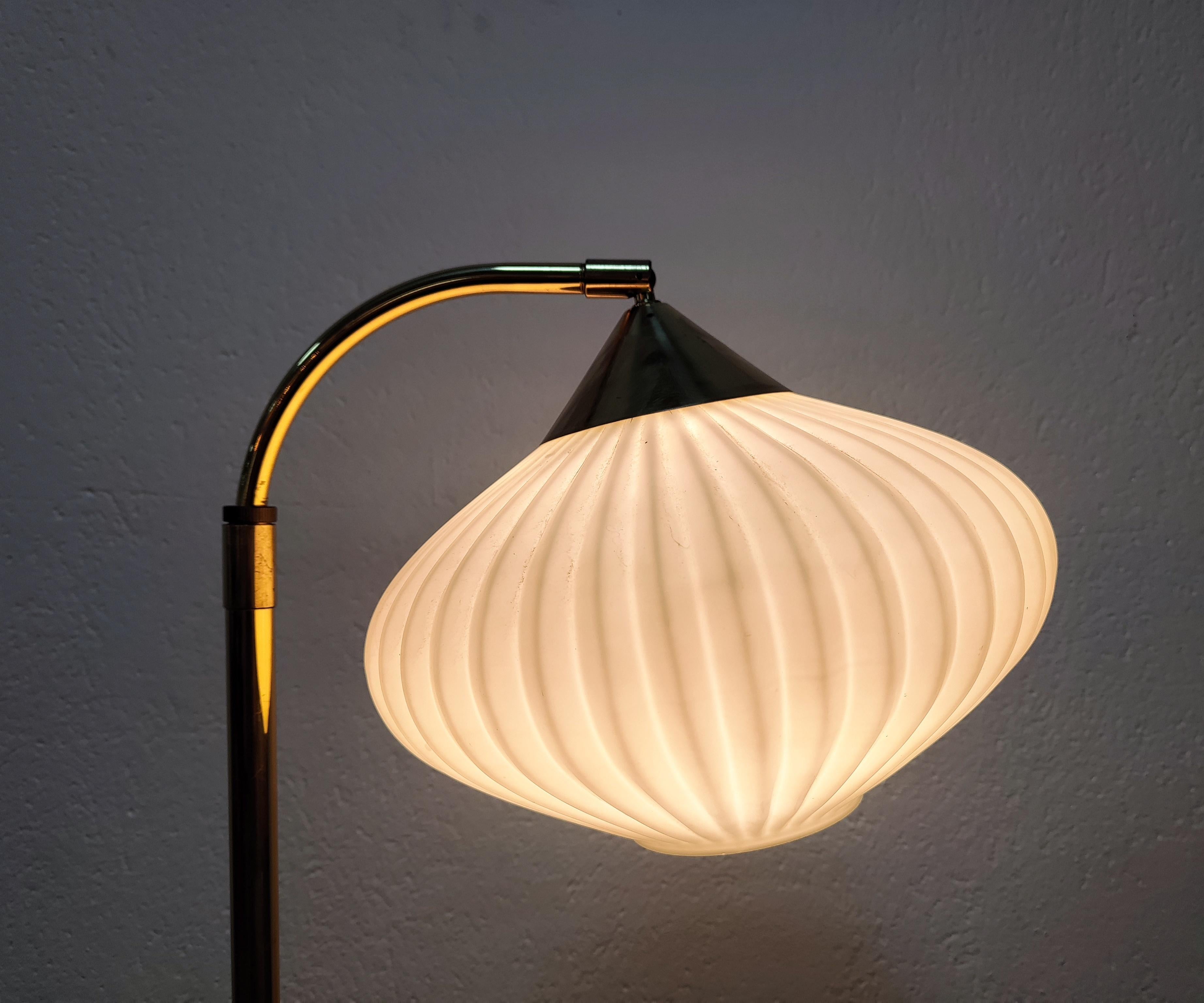 Hollywood Regency Brass Lamp with Opaline Glass Shade, Italy 1960s 2