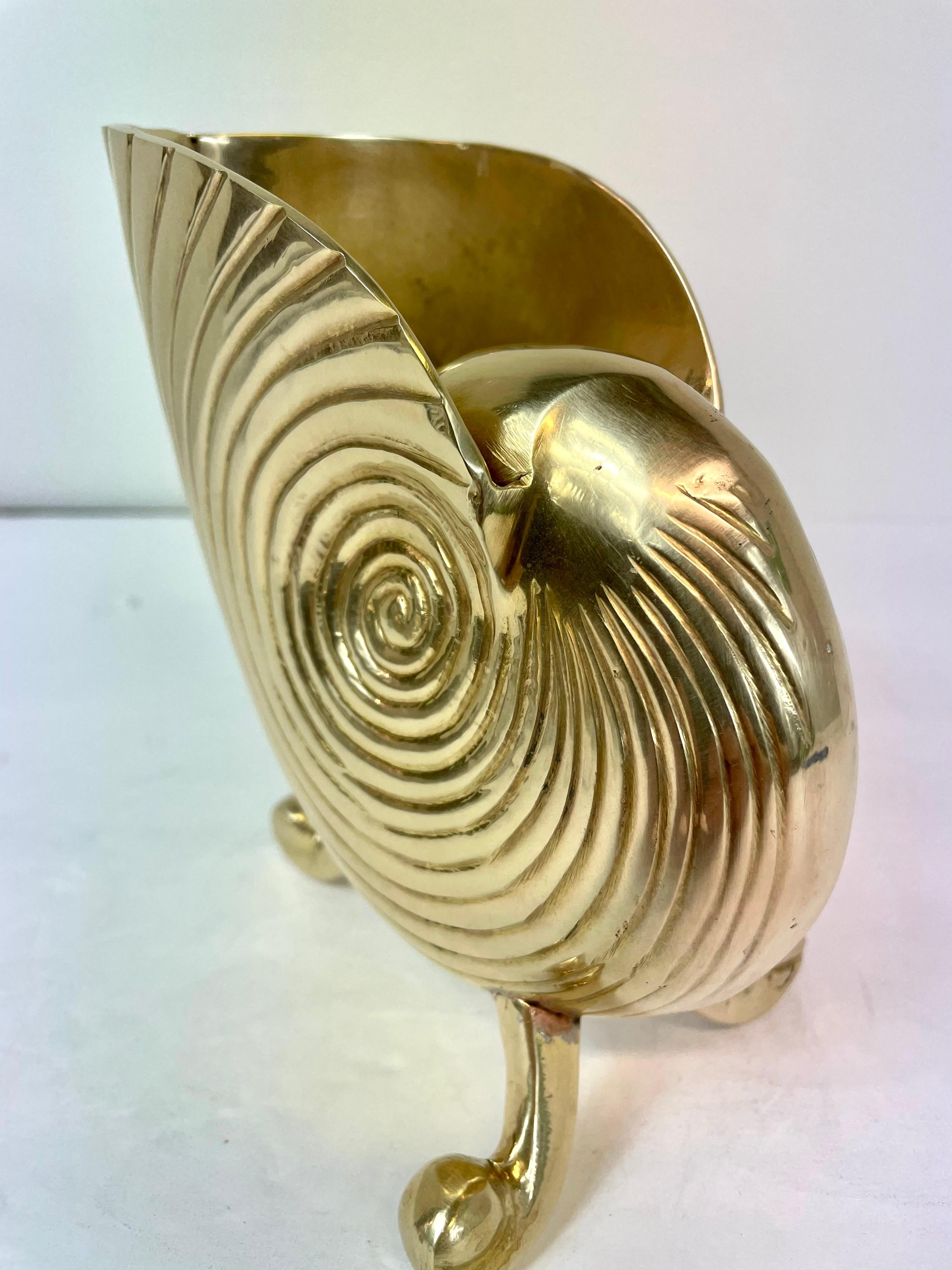 Hollywood Regency Brass Nautilus Seashell Planter In Good Condition In New York, NY