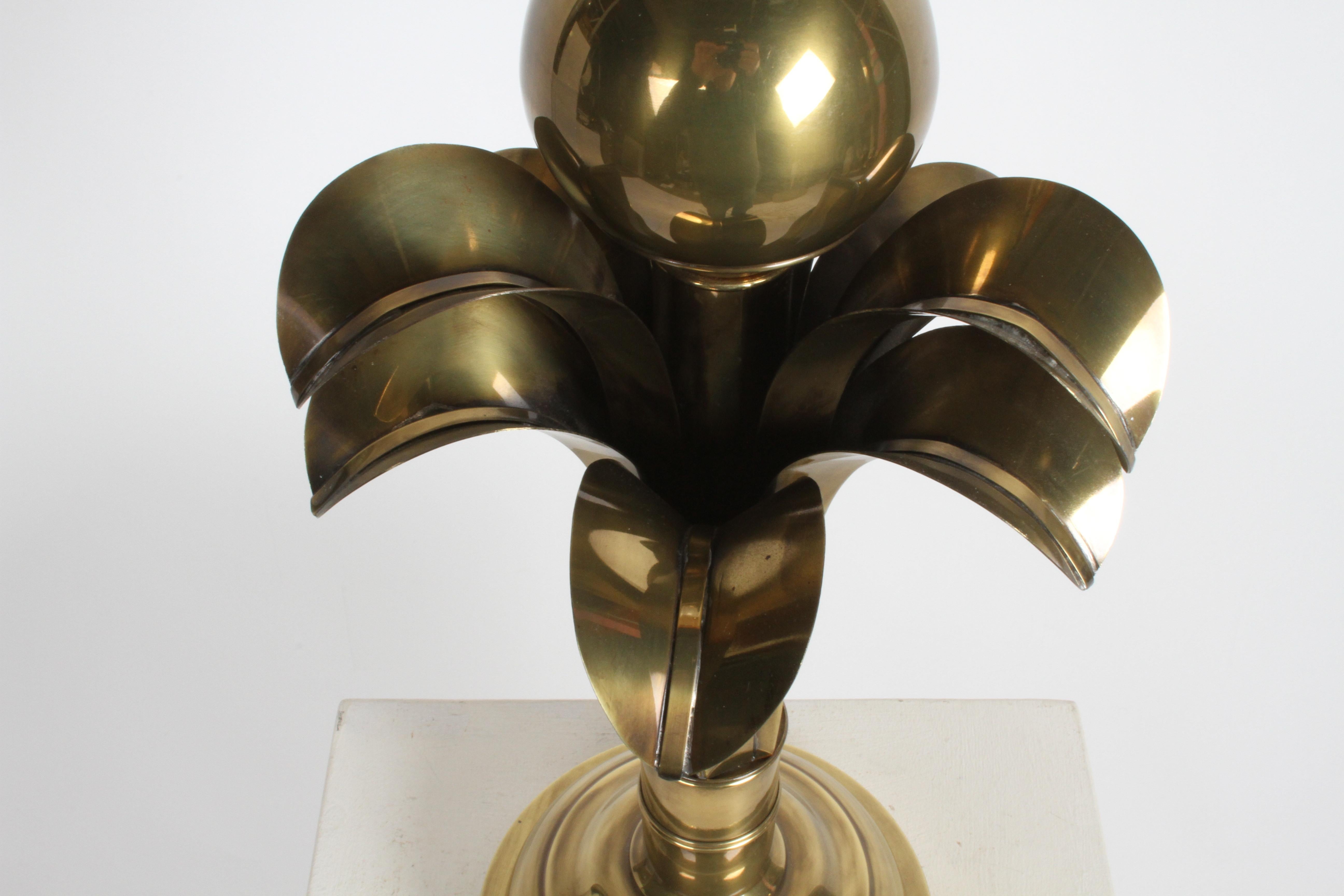 Lampe en forme de palmier en laiton Hollywood Regency, par Hart Associates, circa 1970 en vente 9