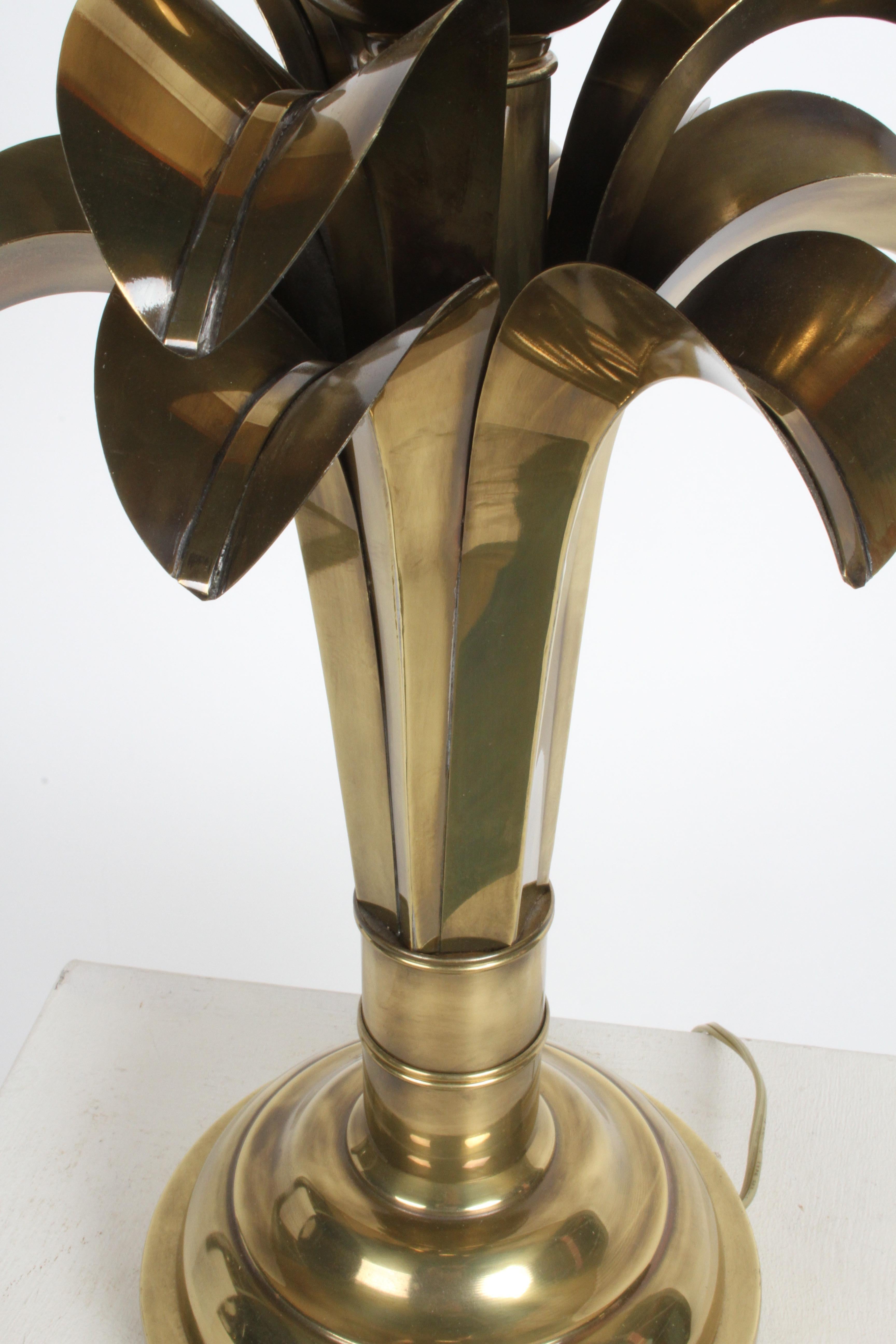 Hollywood Regency Brass Palm Leaf Tree Lamp circa 1970s by Hart Associates For Sale 4