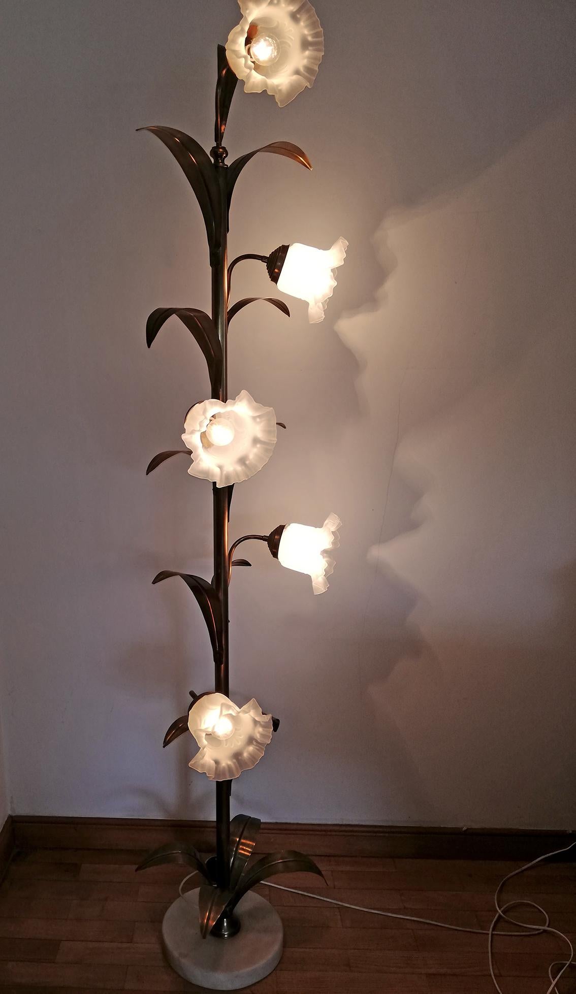 Brushed Hollywood Regency Brass Palm Tree and Glass Flower Bouquet Modernist Floor Lamp
