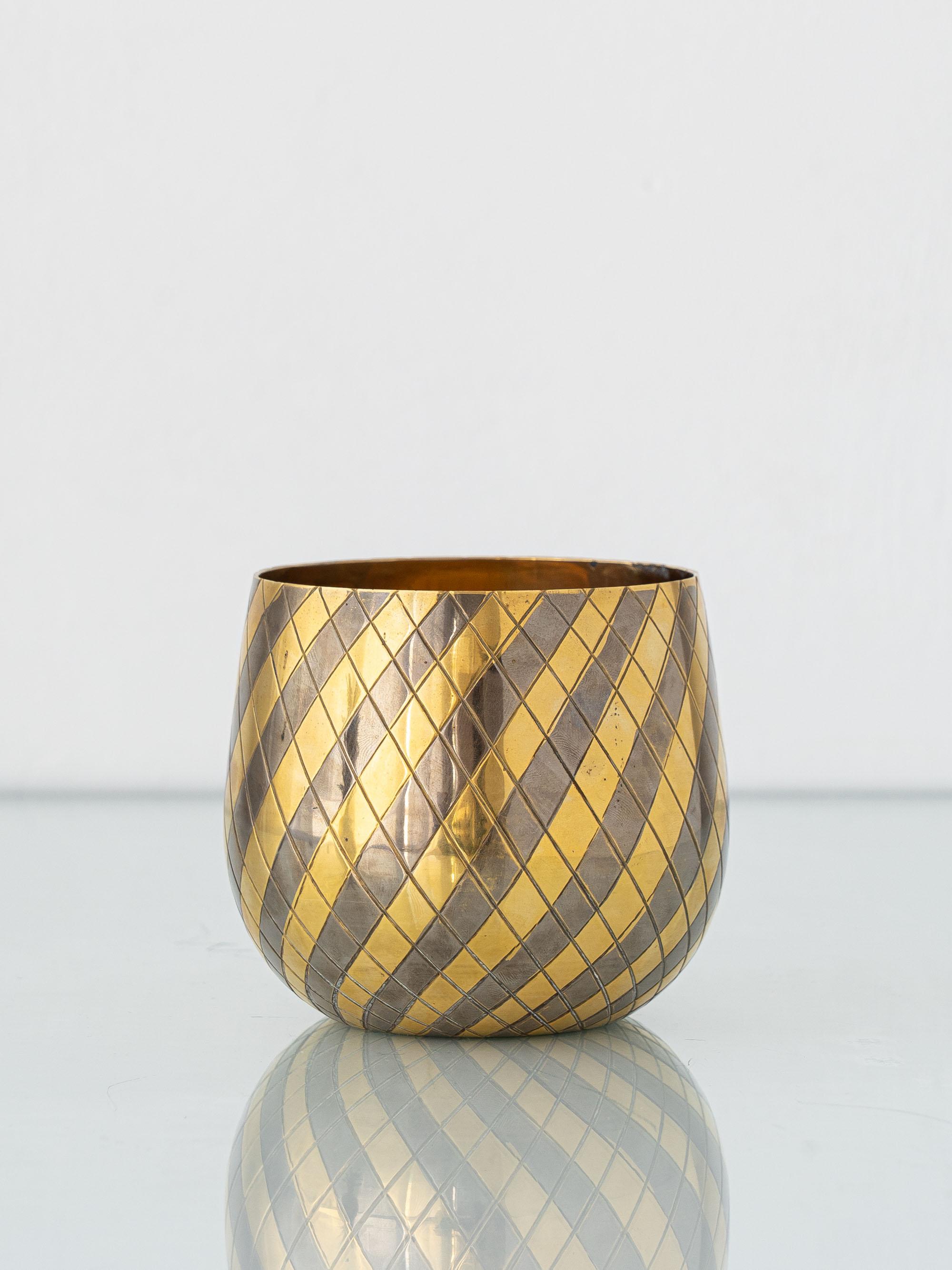 Patinated Hollywood Regency Brass Pineapple Ice Bucket, 1960s-1970s For Sale