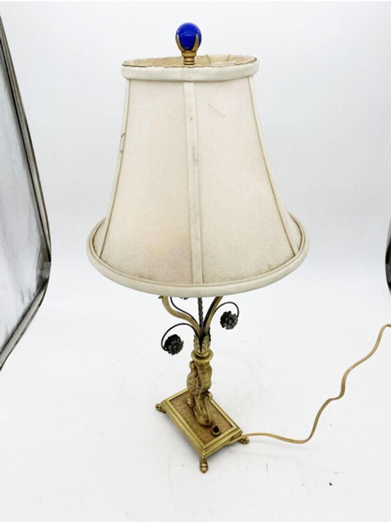 Hollywood Regency Brass Scrolling Griffin Table Lamp w/ Lamp Shade For Sale 3