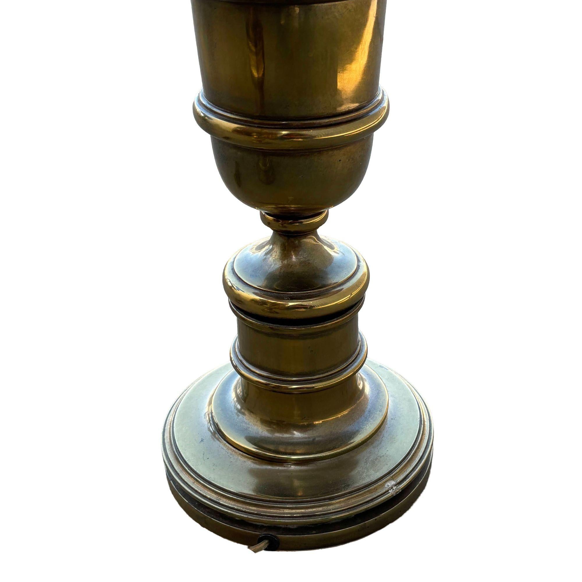 Hollywood Regency Brass Stiffel Style Table Lamp w/ Shade In Excellent Condition For Sale In Van Nuys, CA