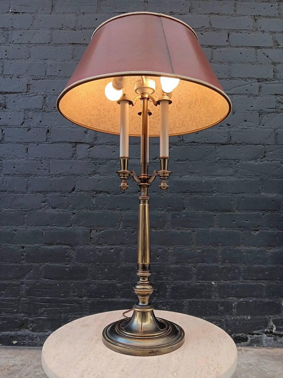 Hollywood Regency Brass Table Lamp by Stiffel In Good Condition For Sale In Los Angeles, CA
