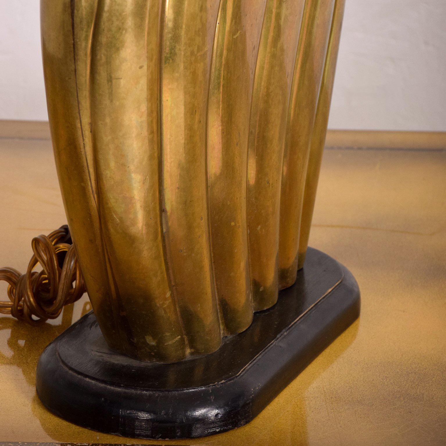 Mid-20th Century Hollywood Regency Brass Table Lamp