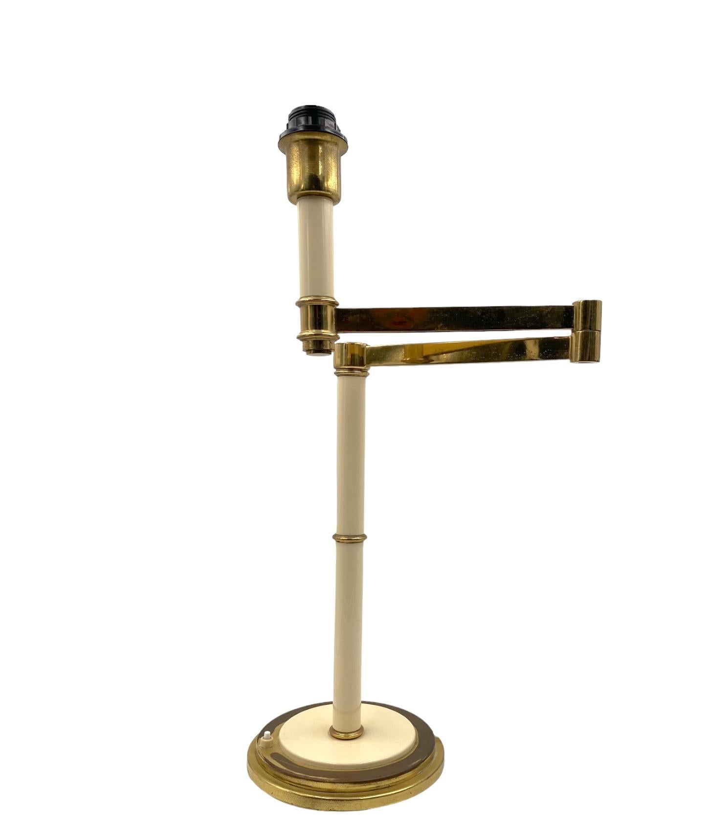 Italian Hollywood regency brass table lamp, Tommaso Barbi Italy 1970 For Sale