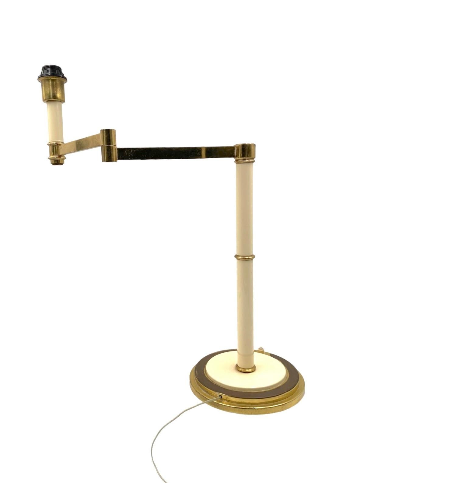 Metal Hollywood regency brass table lamp, Tommaso Barbi Italy 1970 For Sale
