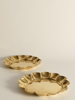Plateaux en laiton Hollywood Regency par Arvid Johansson, Arvika Konstsmide, lot de 2