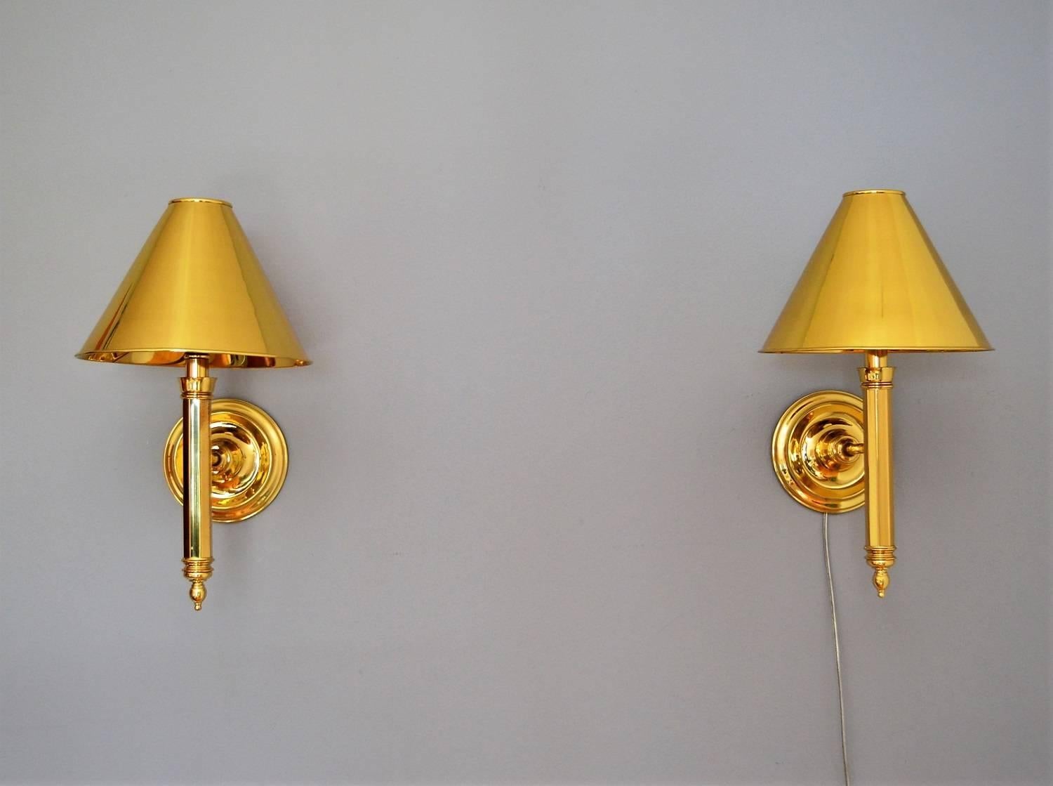 Hollywood Regency Brass Wall Sconce, Set of Two 1