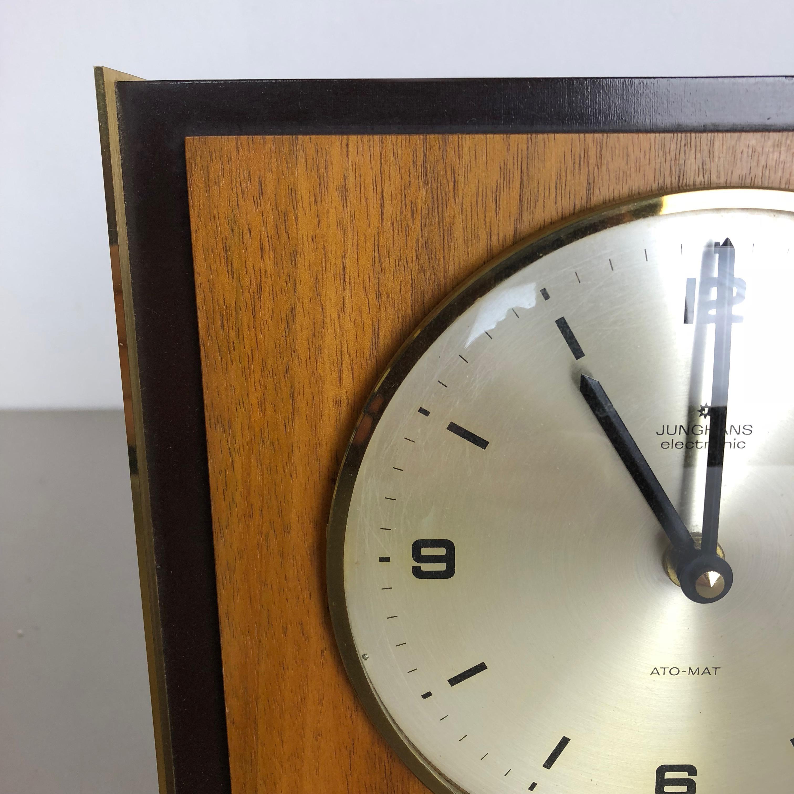 Mid-Century Modern Hollywood Regency Brass Walnut Brass Table Clock Junghans Electronic Germany