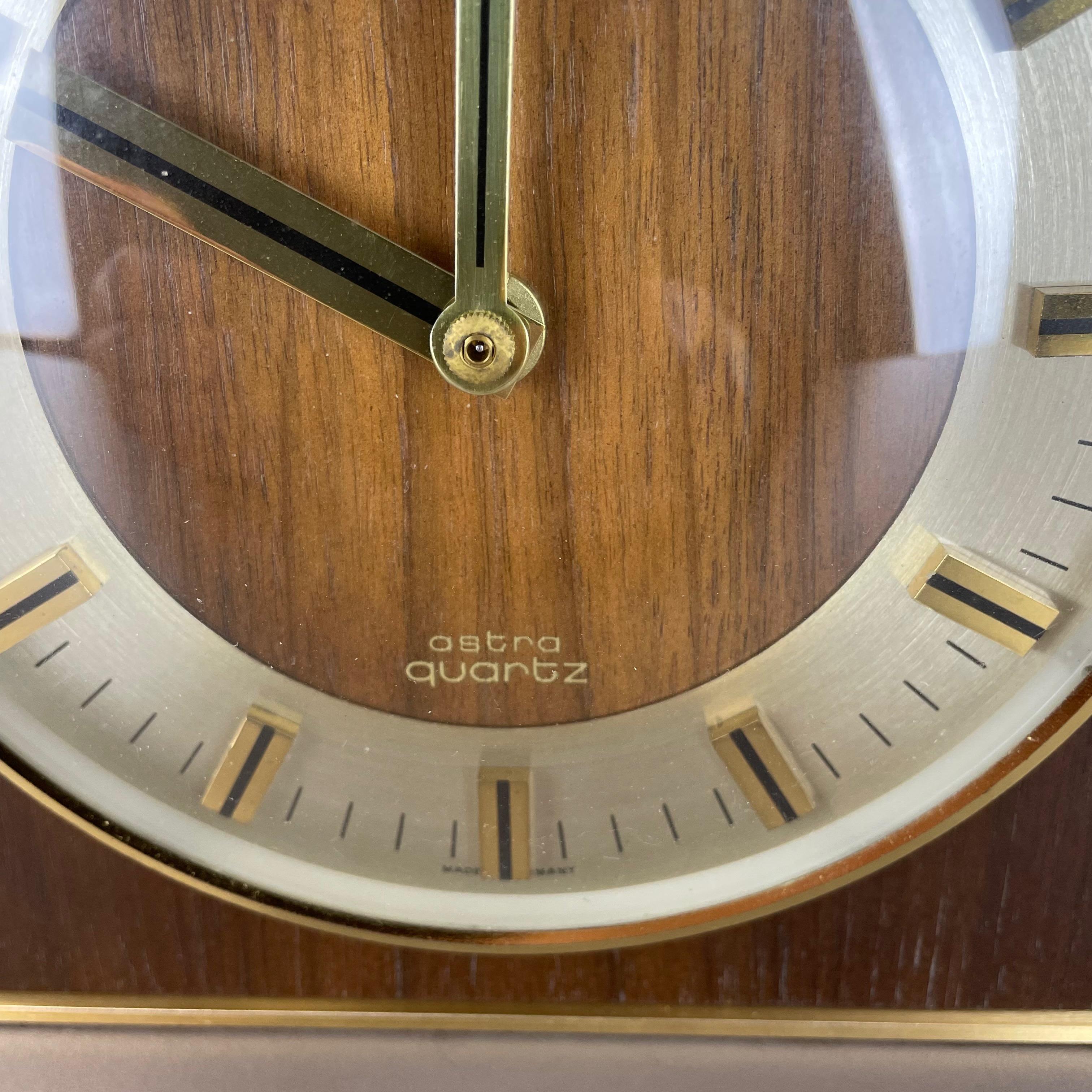 Hollywood Regency Brass Wooden Table Clock Junghans Astra Quartz, Germany 1970s For Sale 4