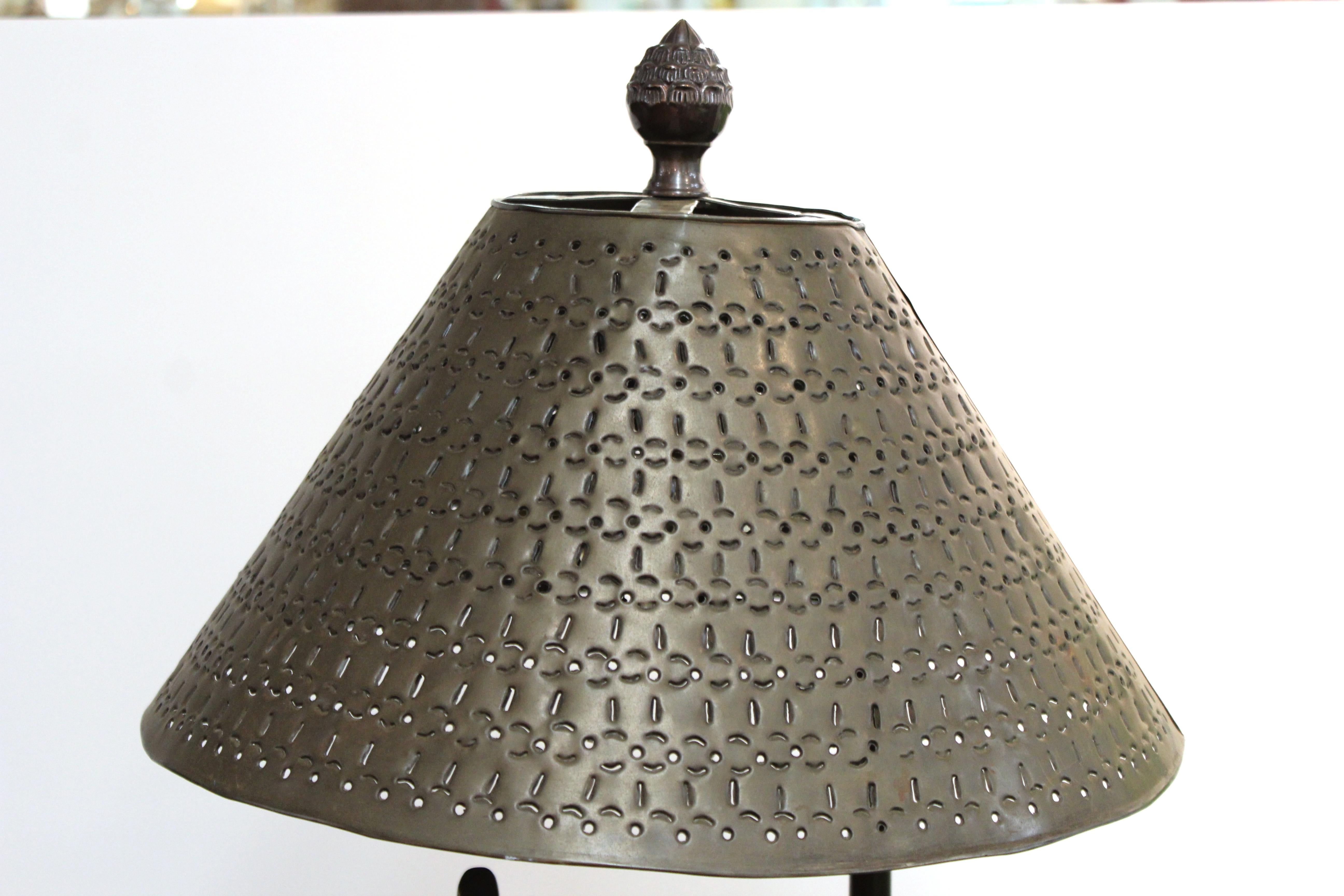parrot standard lamp