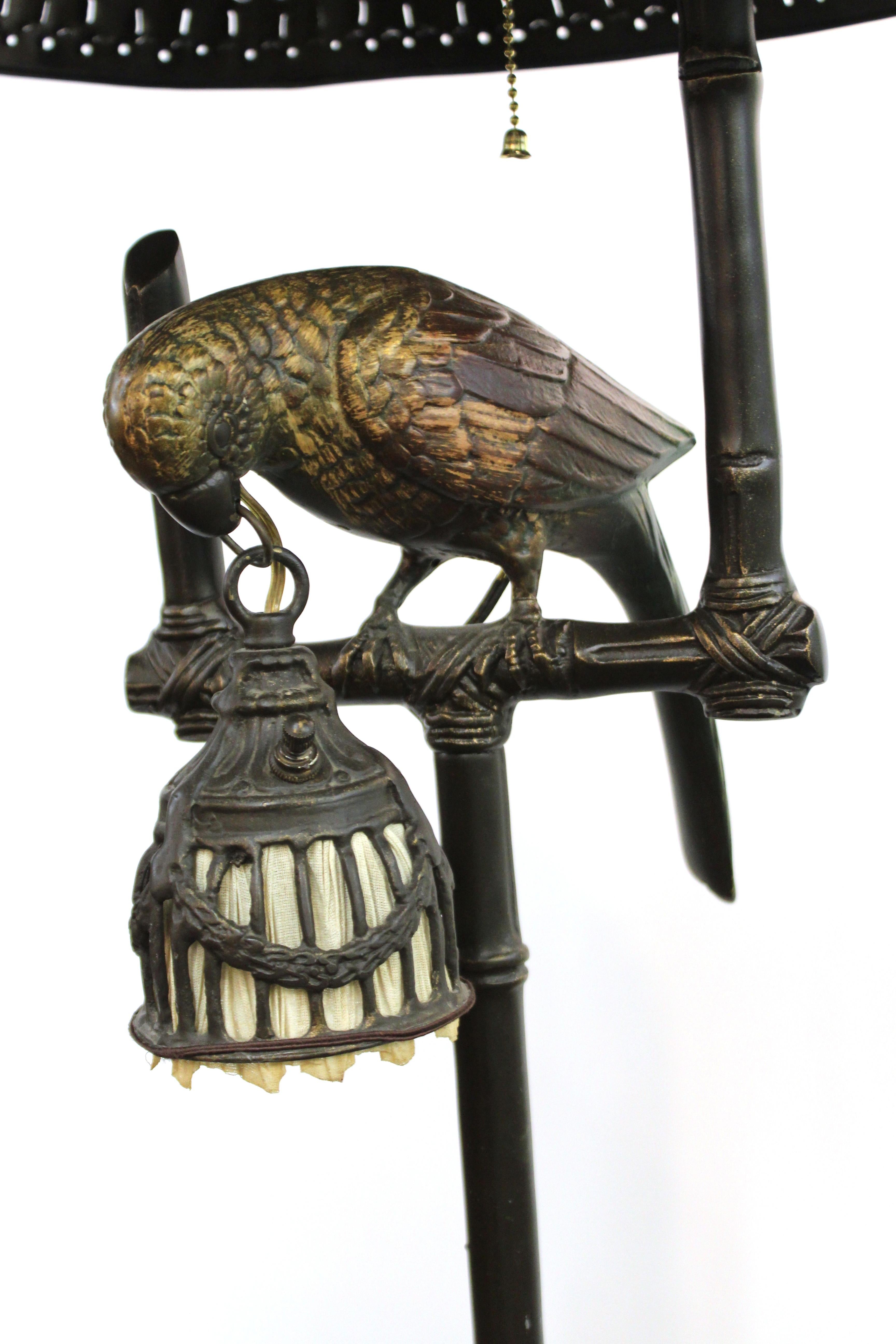 20th Century Hollywood Regency Bronze Floor Lamp with Parrot