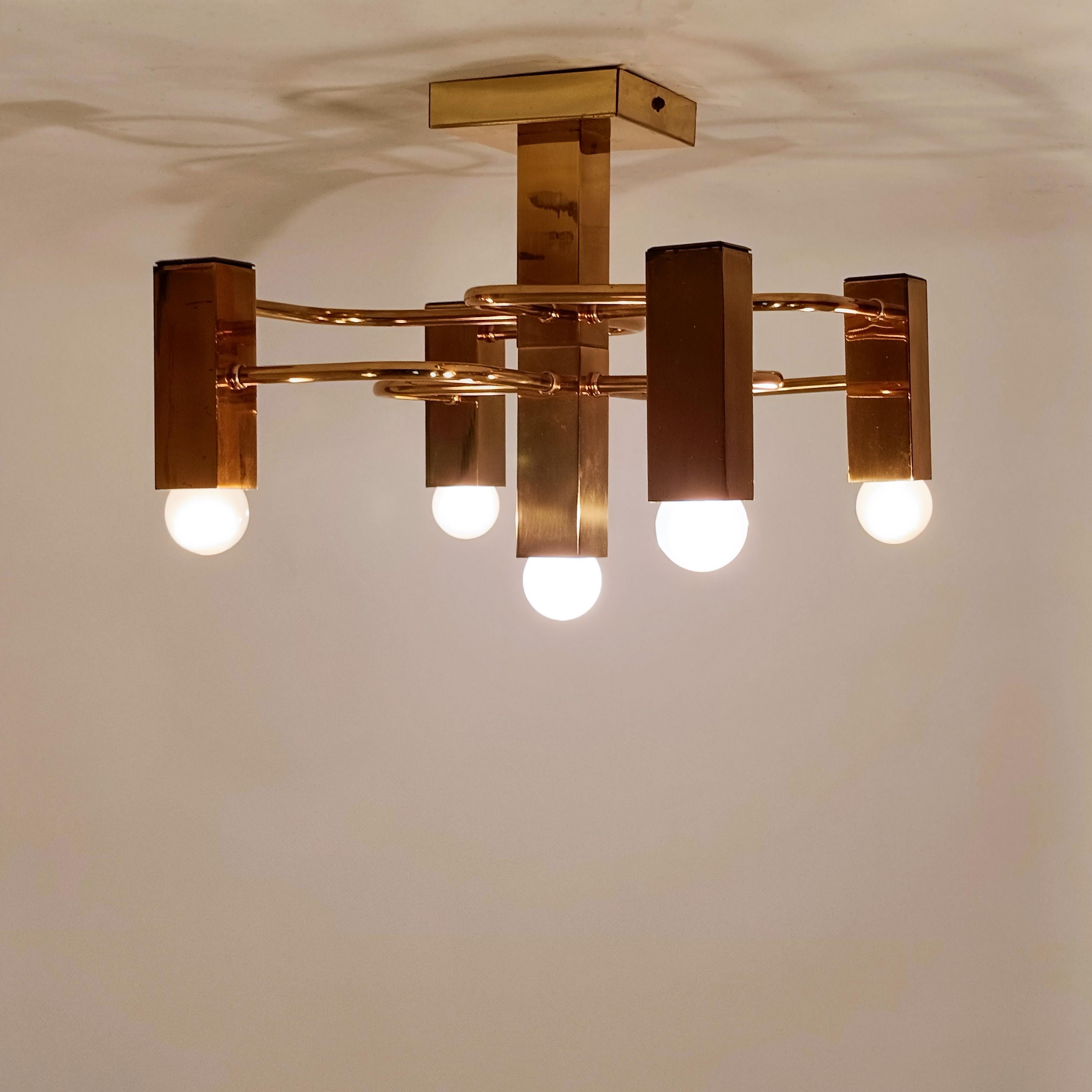 Hollywood Regency. Encastré de style brutaliste par Gaetano Sciolari, Italie, années 1970 Excellent état - En vente à SANT ADRIÀ DE BESÒS, ES