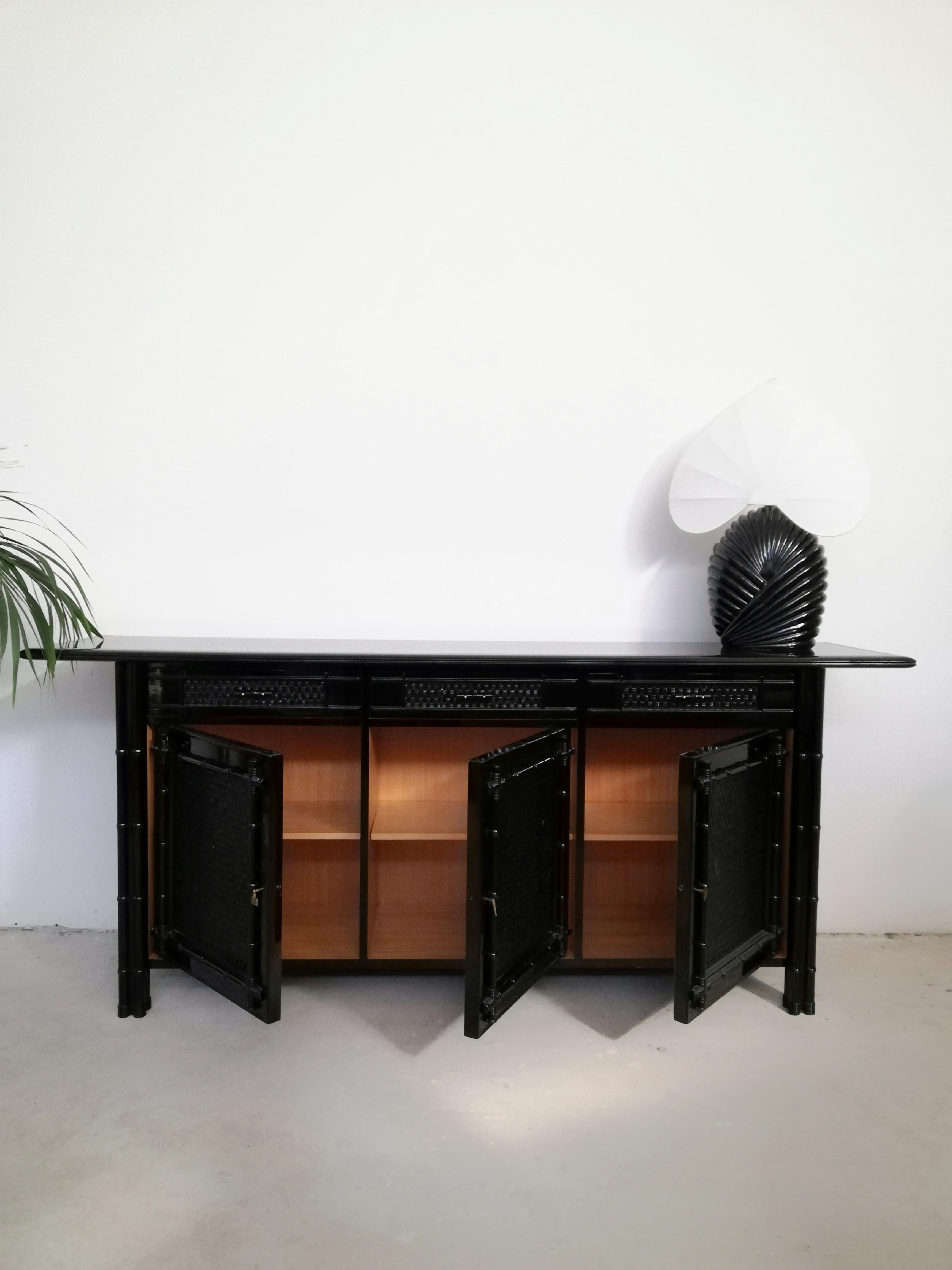 Hollywood Regency Buffet, Credenzas in Bamboo, Ash and Black Lacquered Rattan In Good Condition For Sale In Roma, IT
