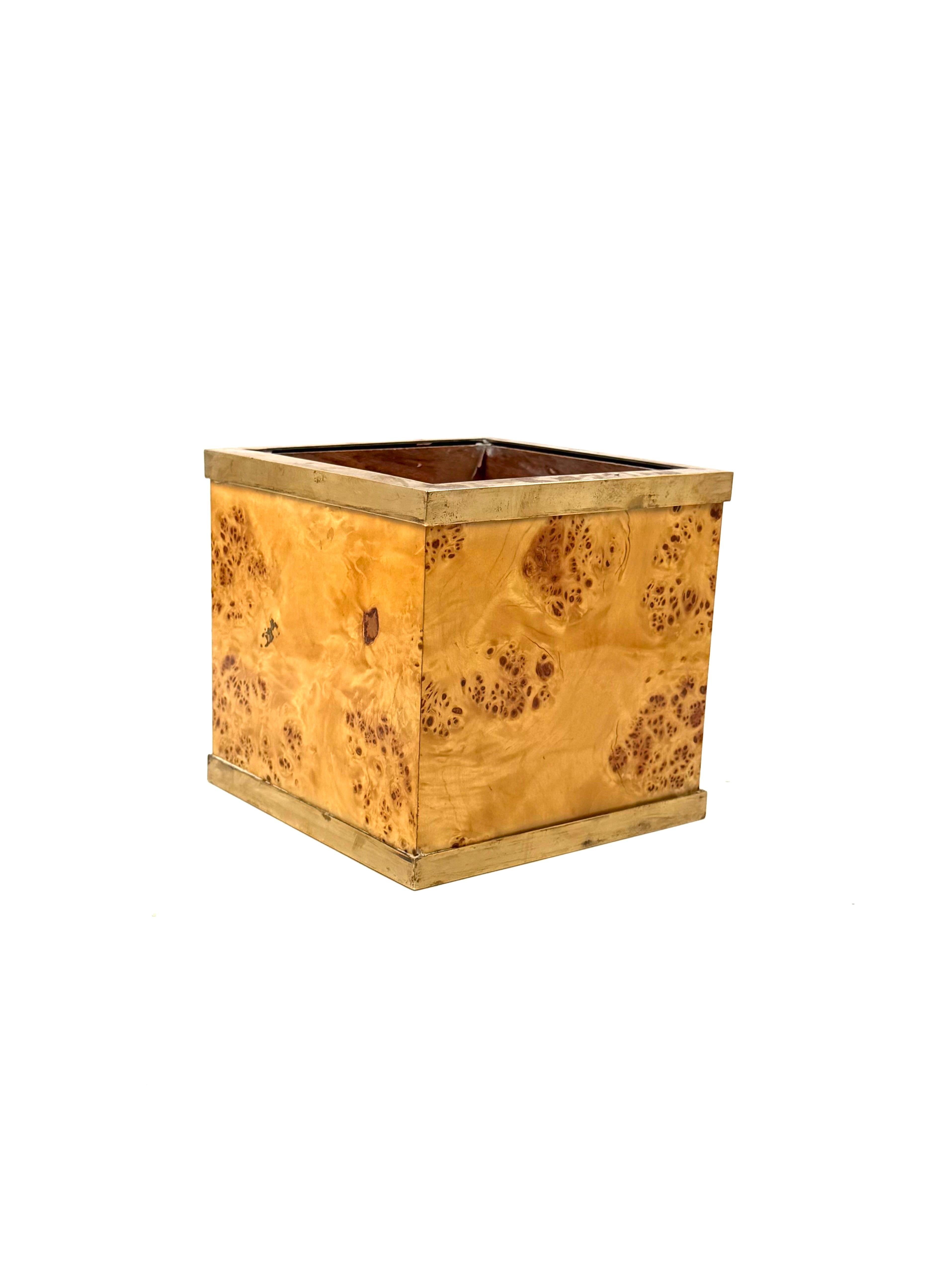 Pot à plantes en loupe et laiton de style régence hollywoodienne, Vivai del Sud Italie 1970 en vente 1