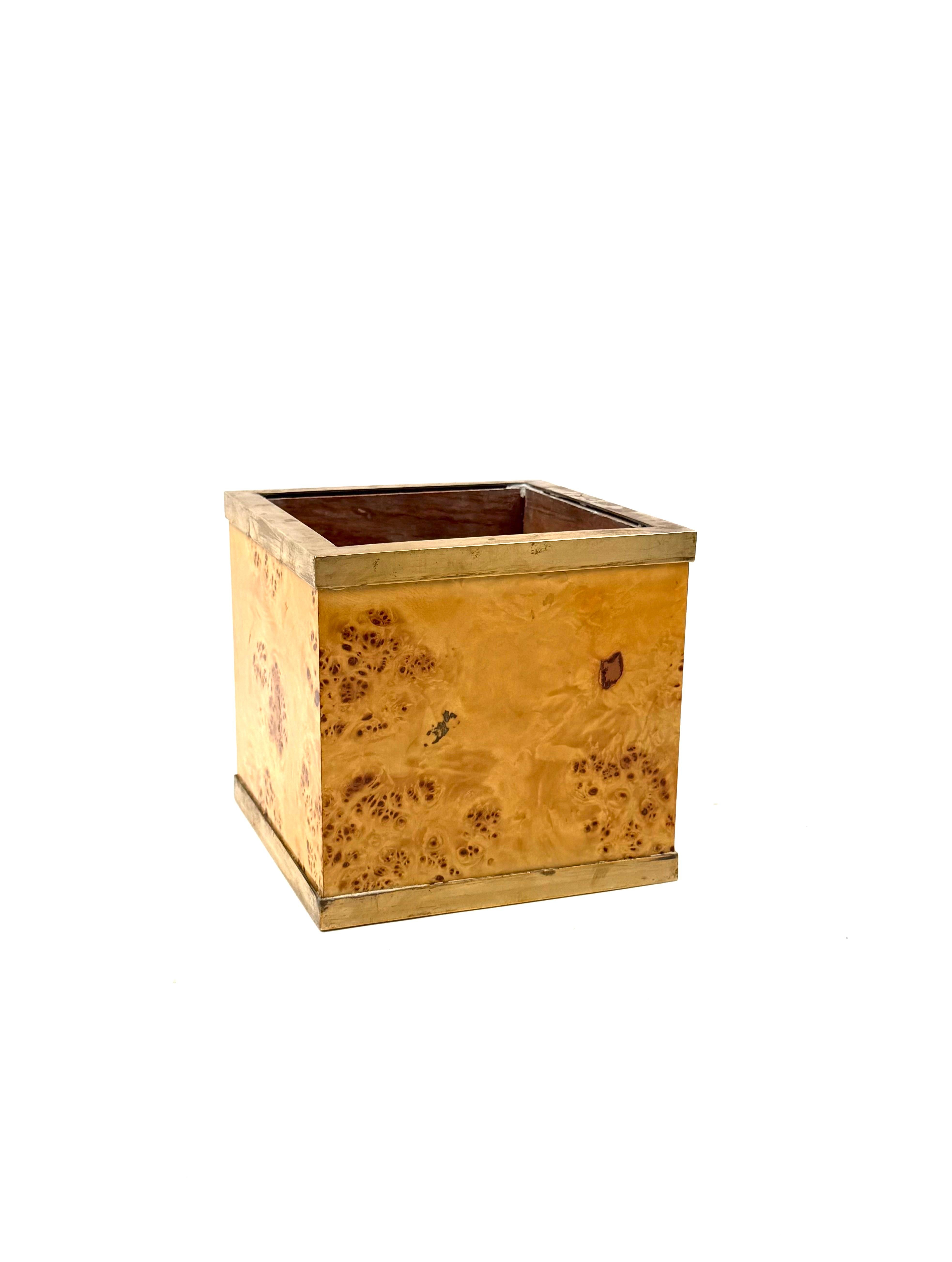 Pot à plantes en loupe et laiton de style régence hollywoodienne, Vivai del Sud Italie 1970 en vente 2