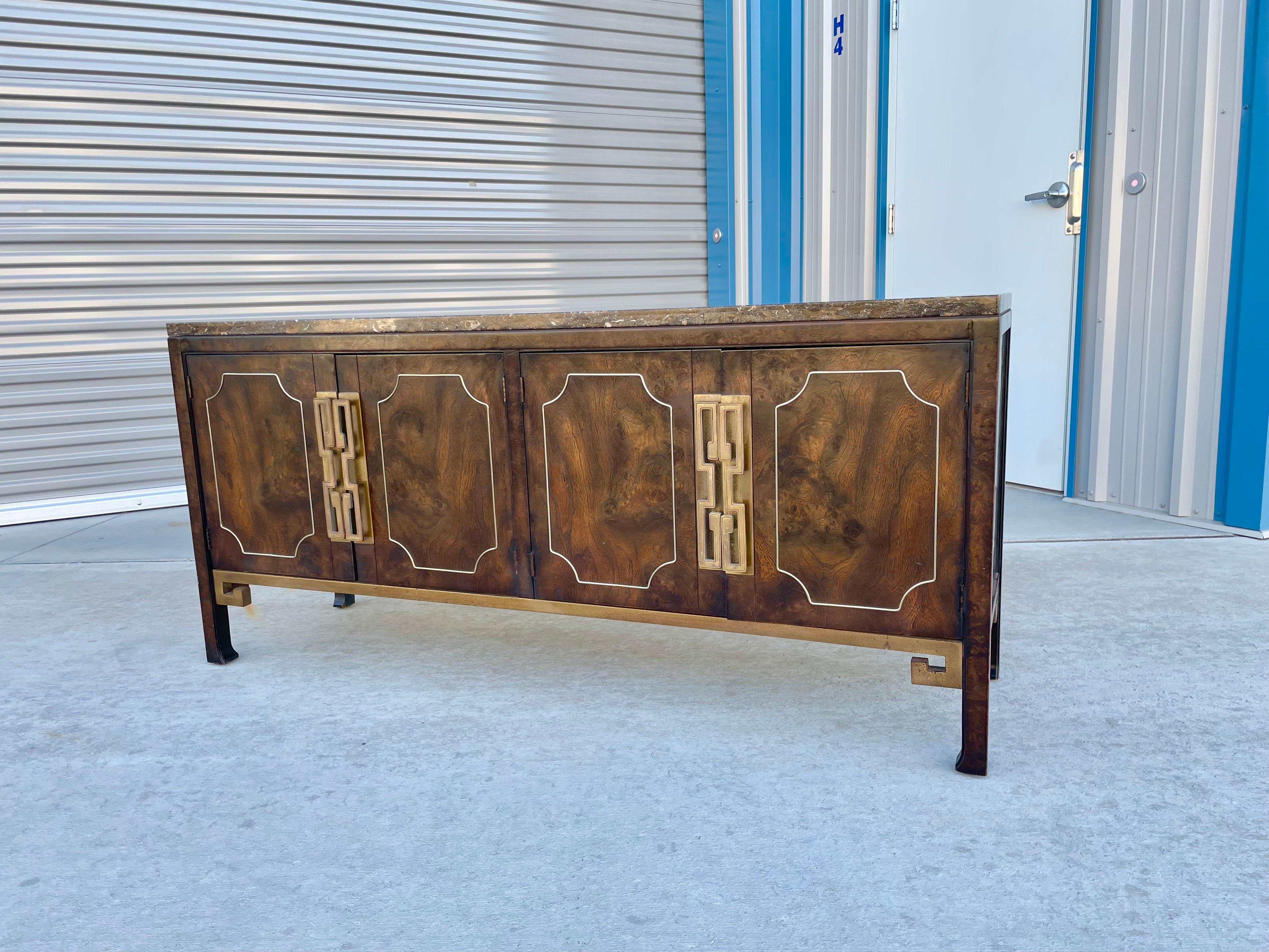 Hollywood Regency Burl Wood & Brass Credenza by William Doezema for Mastercraft For Sale 1