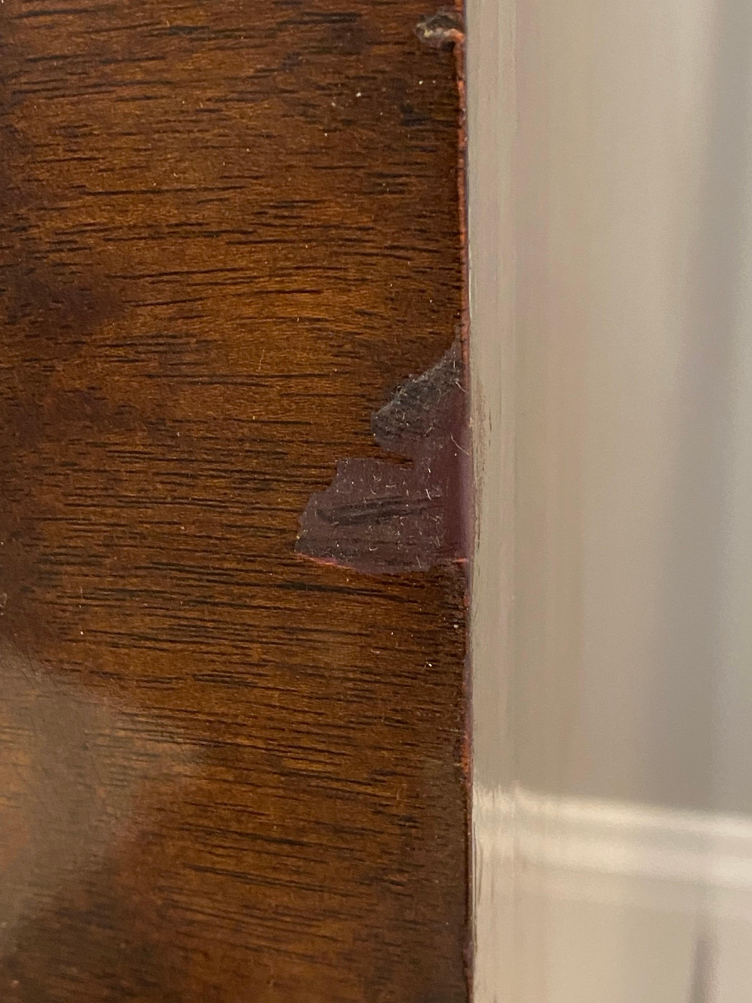 Cómoda de doce cajones de madera burl Hollywood Regency en venta 3