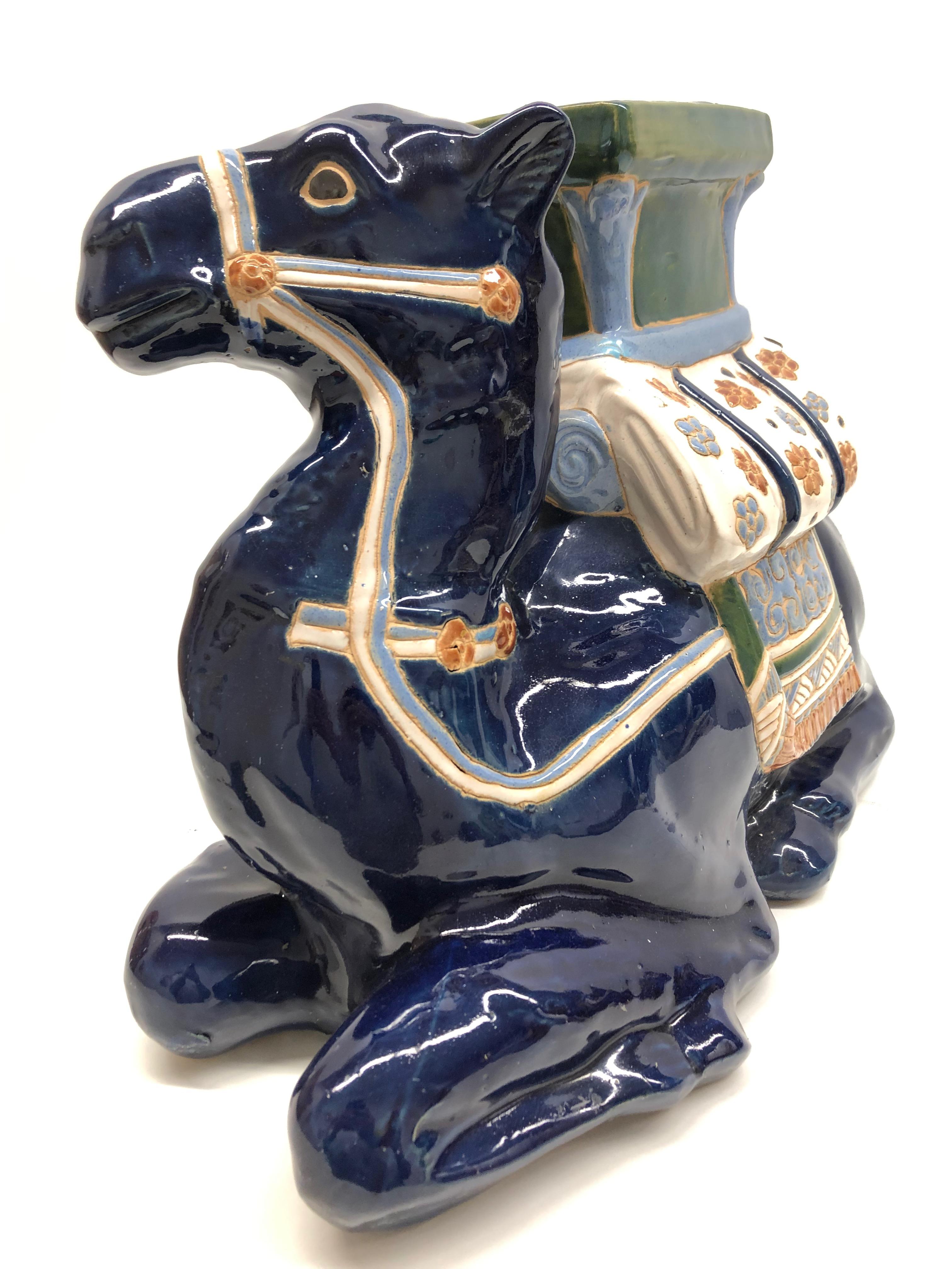 Hollywood Regency Camel Garden Stool or Side Table Patio Decoration In Good Condition In Nuernberg, DE