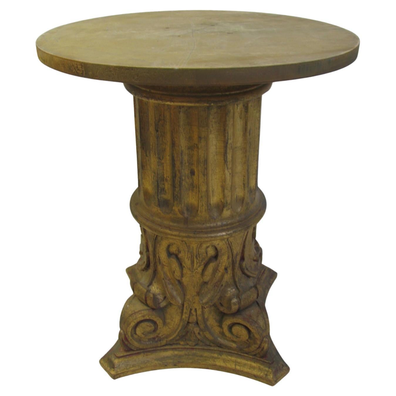 Biseauté Sculpté Hollywood Regency  Base cannelée et plateau en marbre Espagne et Italie en vente