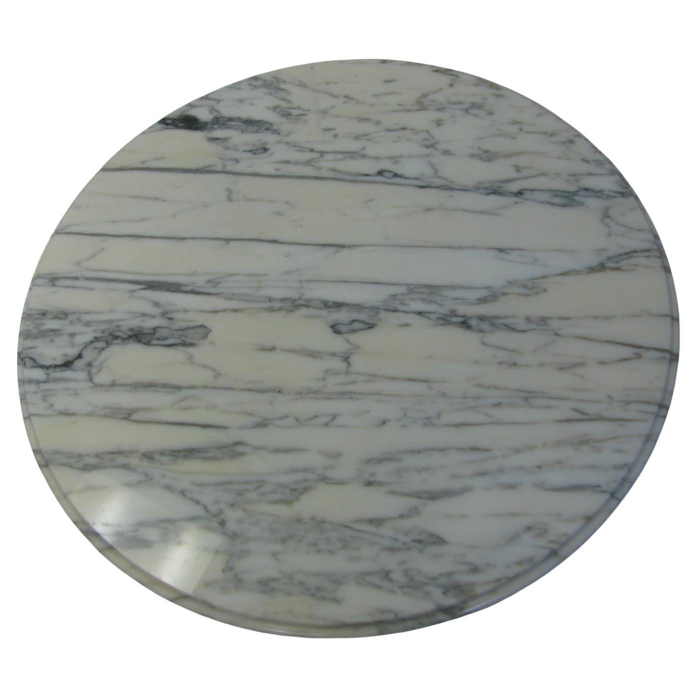 Marbre de Carrare Sculpté Hollywood Regency  Base cannelée et plateau en marbre Espagne et Italie en vente