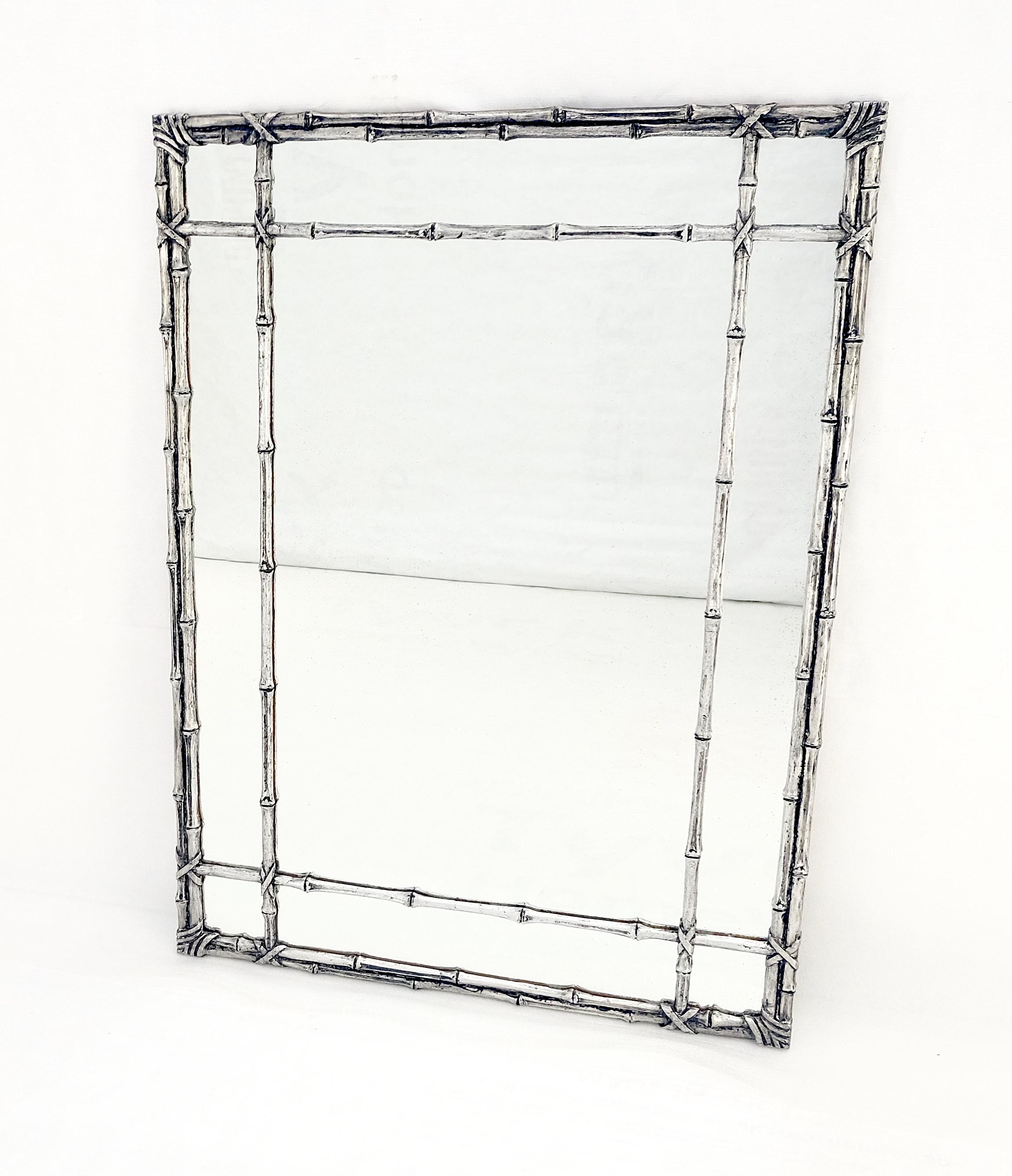 Specchio rettangolare in alluminio finto bambù argentato e metallo dorato Hollywood Regency in vendita 5