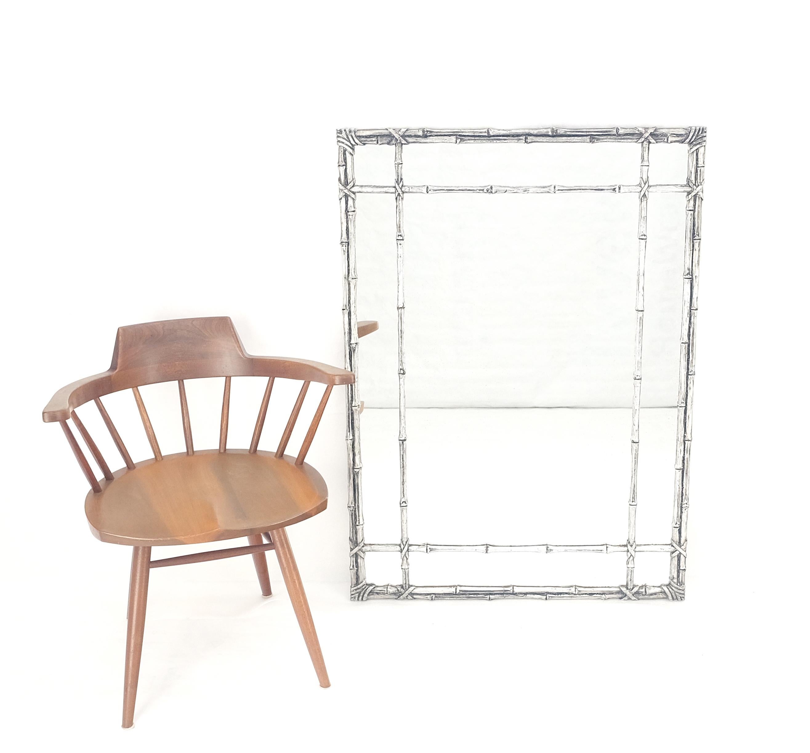 XX secolo Specchio rettangolare in alluminio finto bambù argentato e metallo dorato Hollywood Regency in vendita