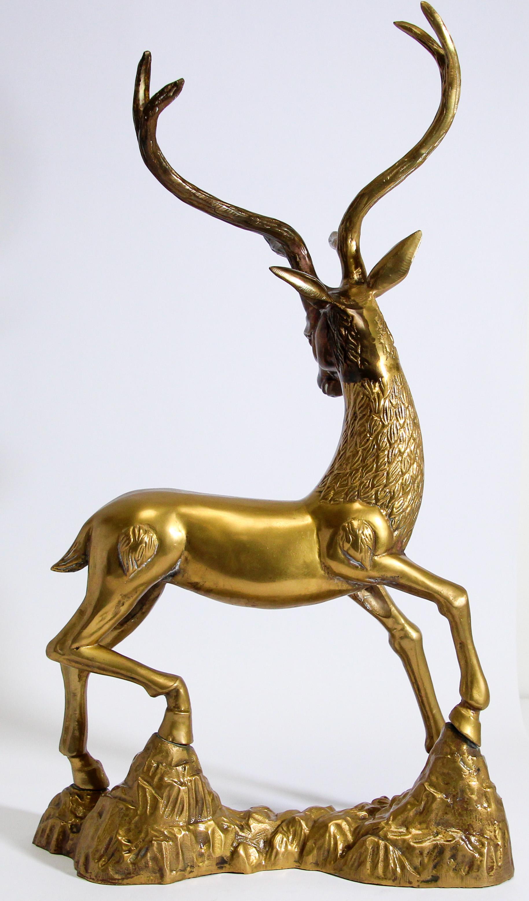 Hollywood Regency Cast Polished Brass Standing Stag Sculpture, 1960s In Good Condition For Sale In North Hollywood, CA