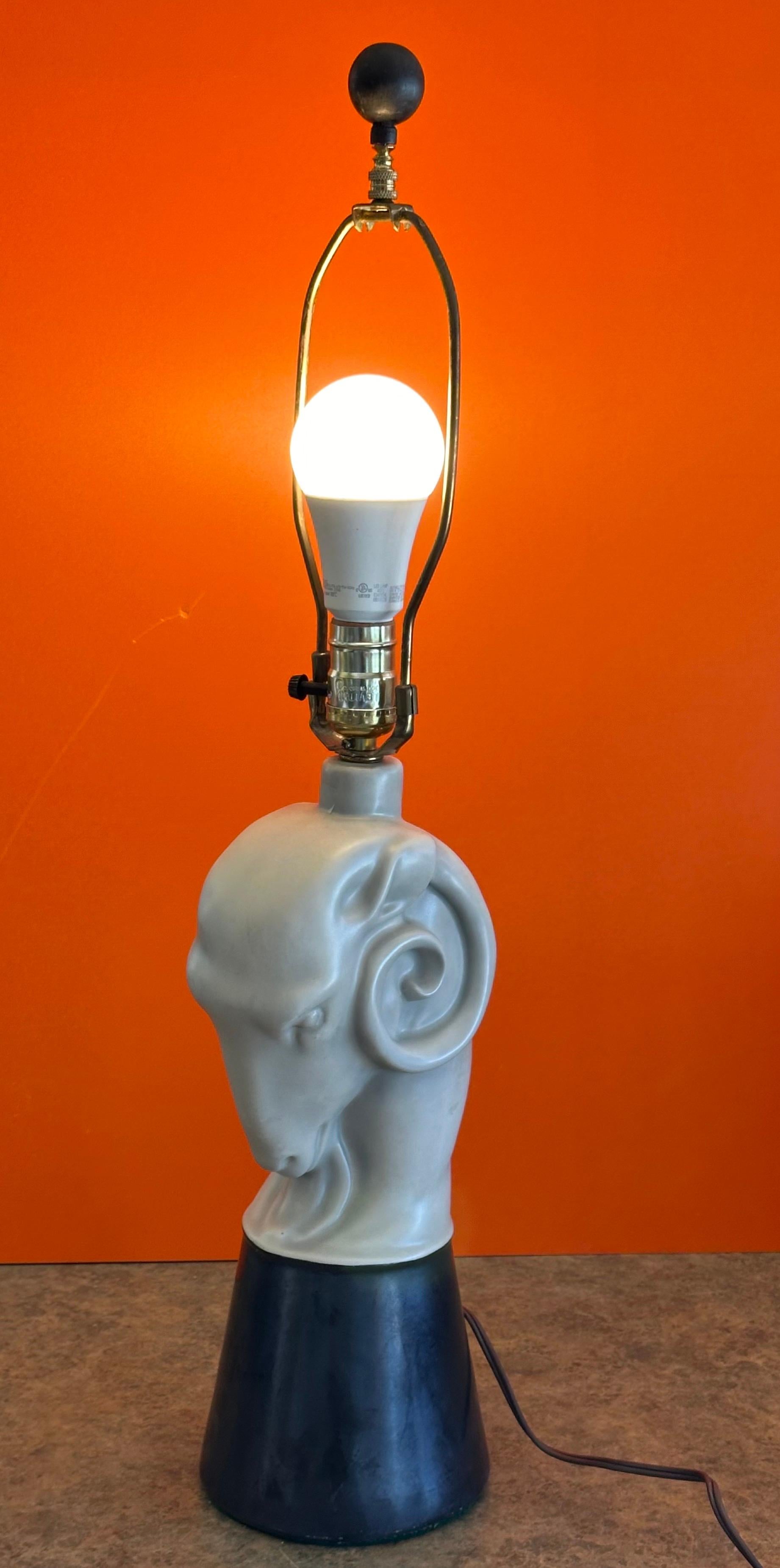 Hollywood Regency Ceramic Ram's Head Figurative Table Lamp For Sale 5