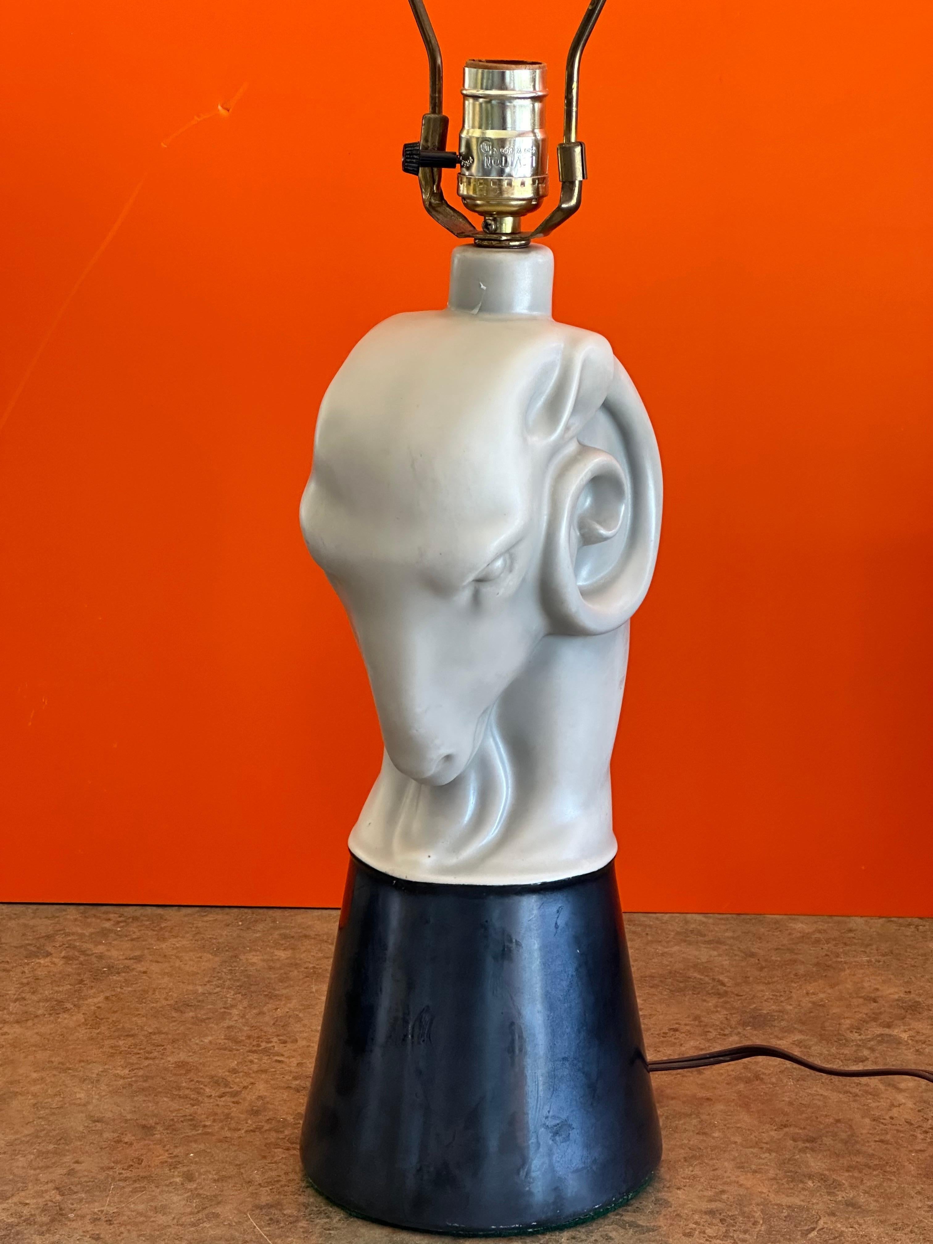 Hollywood Regency Ceramic Ram's Head Figurative Table Lamp For Sale 10