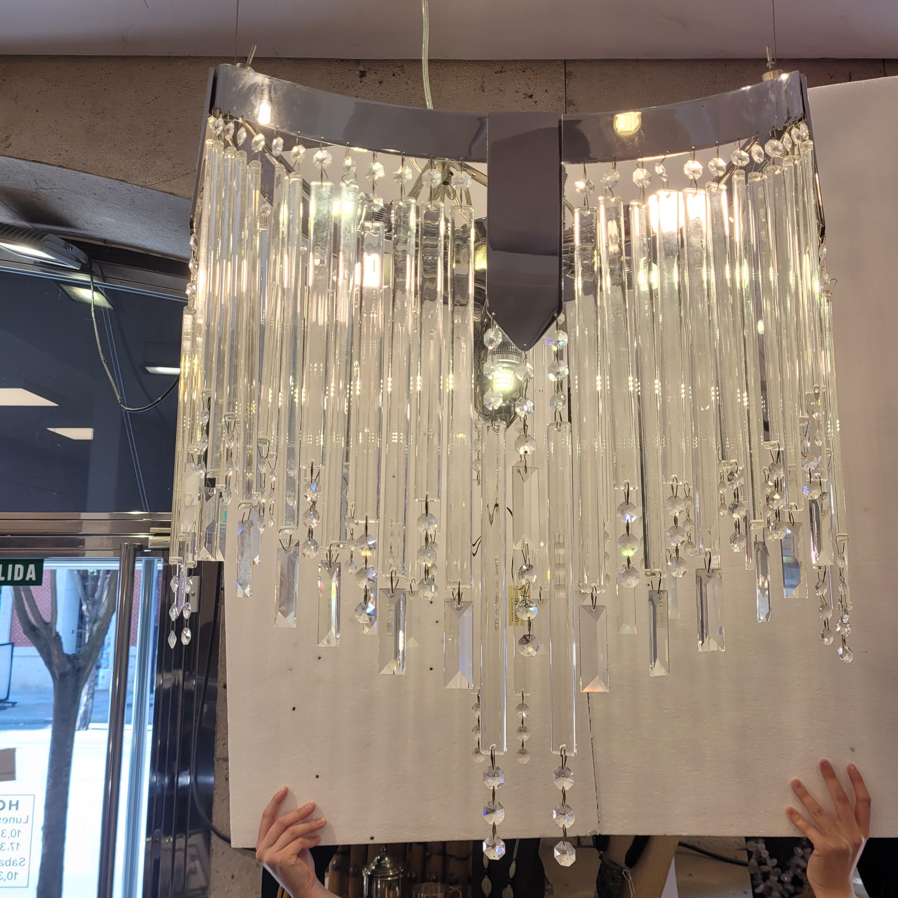 Lampadario da soffitto Hollywood Regency in cristallo tagliato Italia 20° secolo in vendita 8