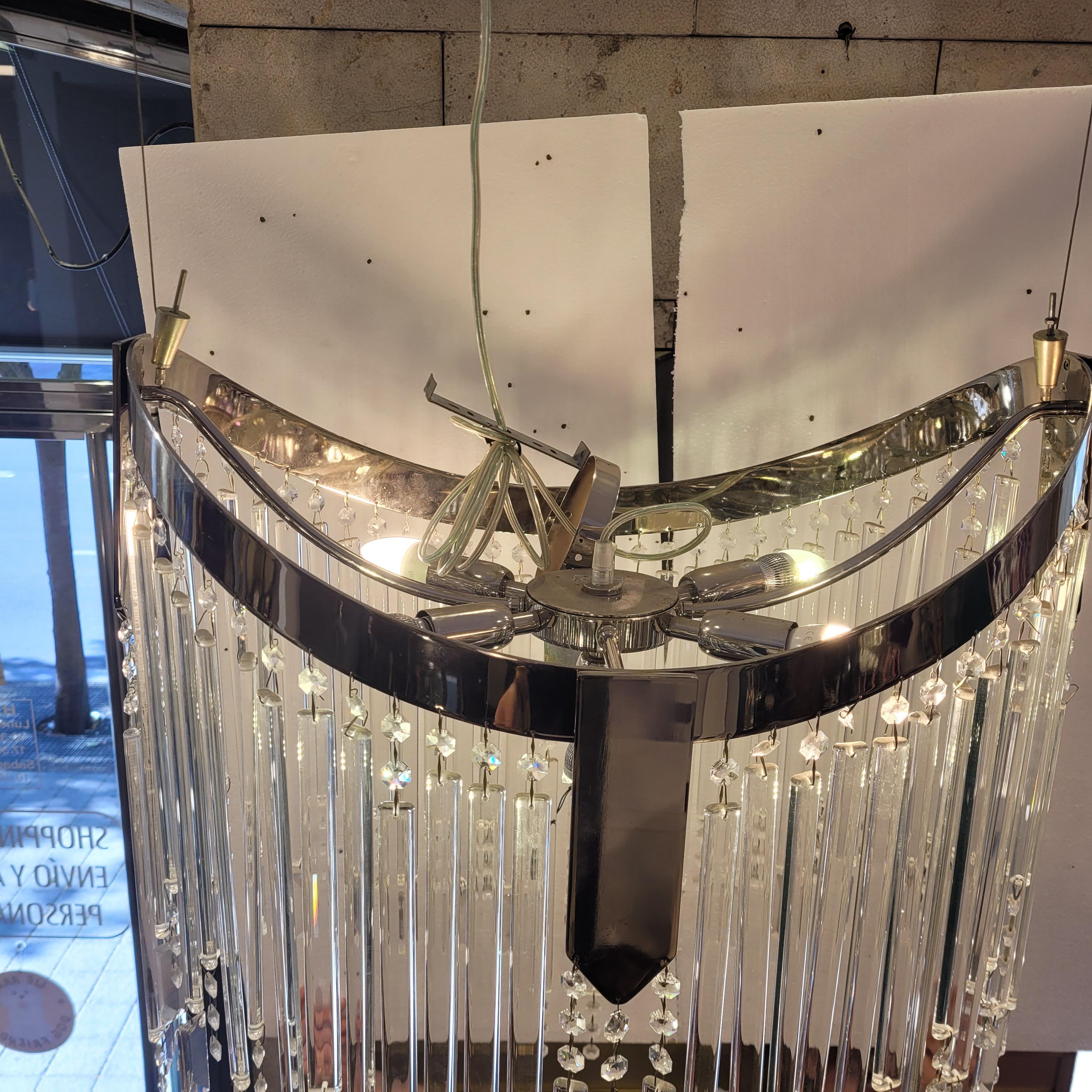 Lampadario da soffitto Hollywood Regency in cristallo tagliato Italia 20° secolo in vendita 12