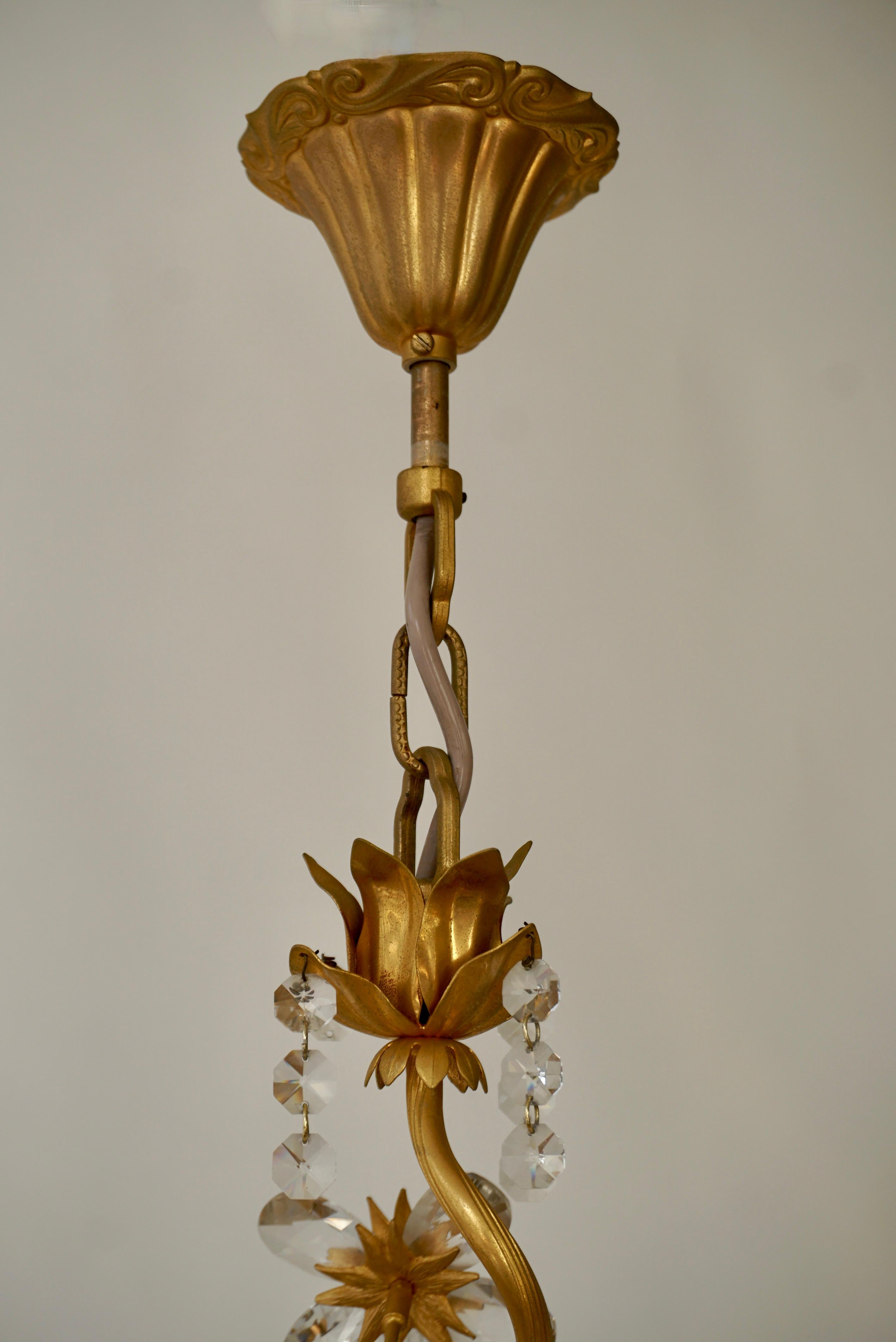 Hollywood Regency Chandelier with Gilded Roses and Crystal Flowers For Sale 7