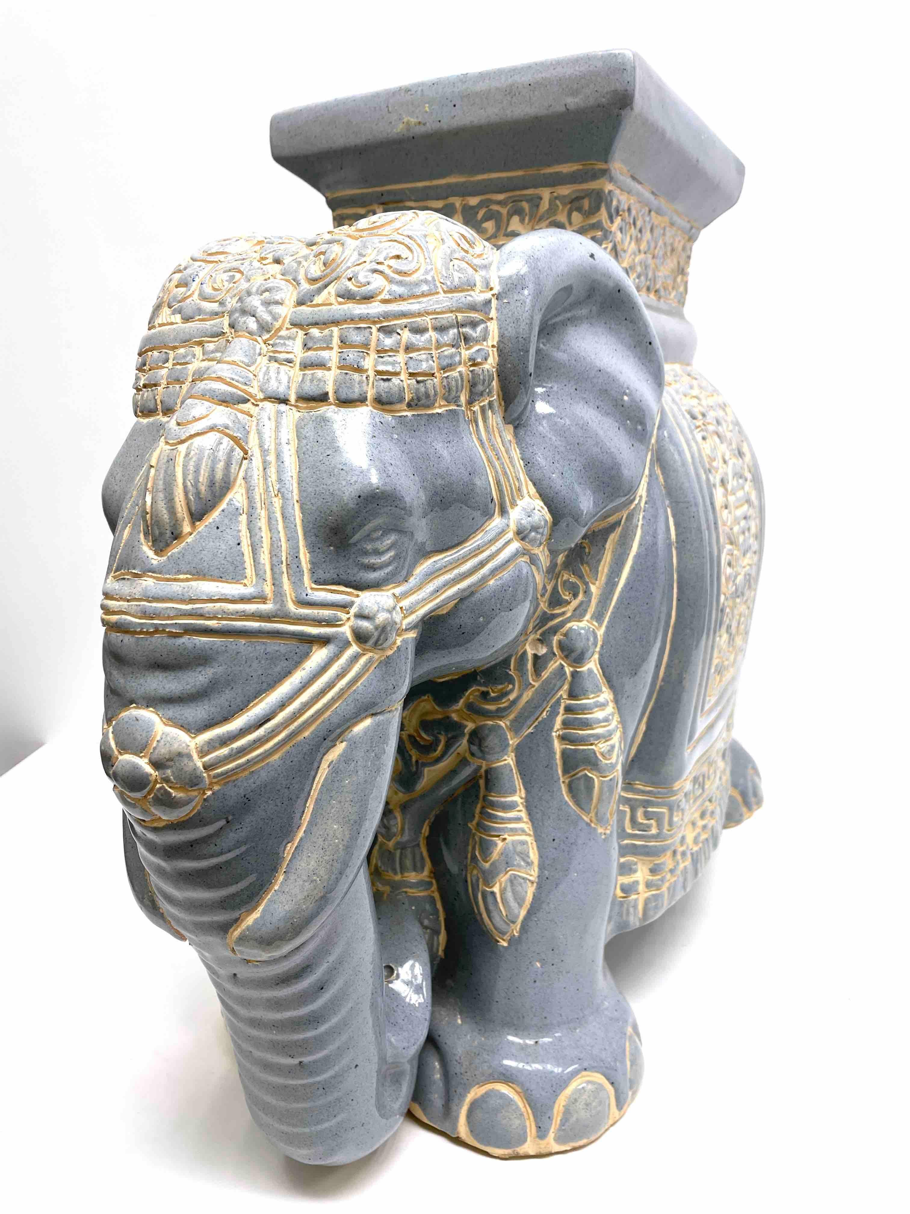 Hollywood Regency Chinesischer grau-blauer Elefantengarten-Pflanzgefäßständer oder Sitz im Angebot 3